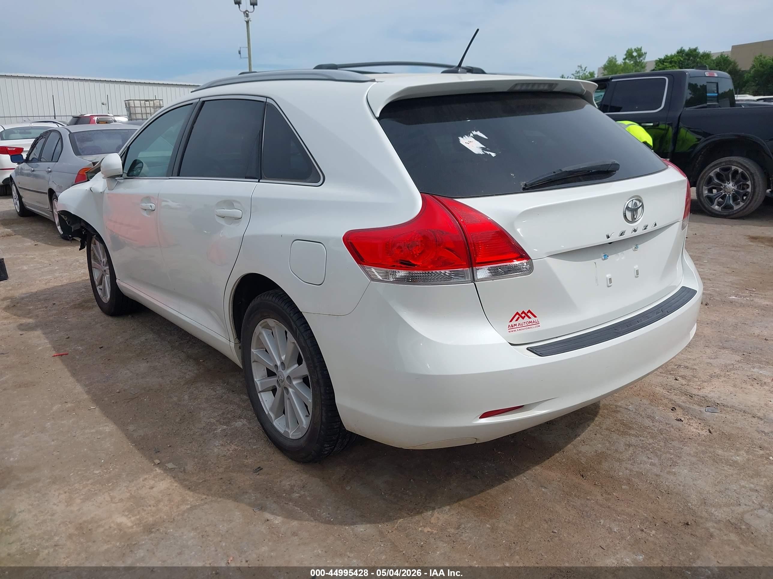 2011 Toyota Venza   White vin: 4T3ZA3BB1BU042664