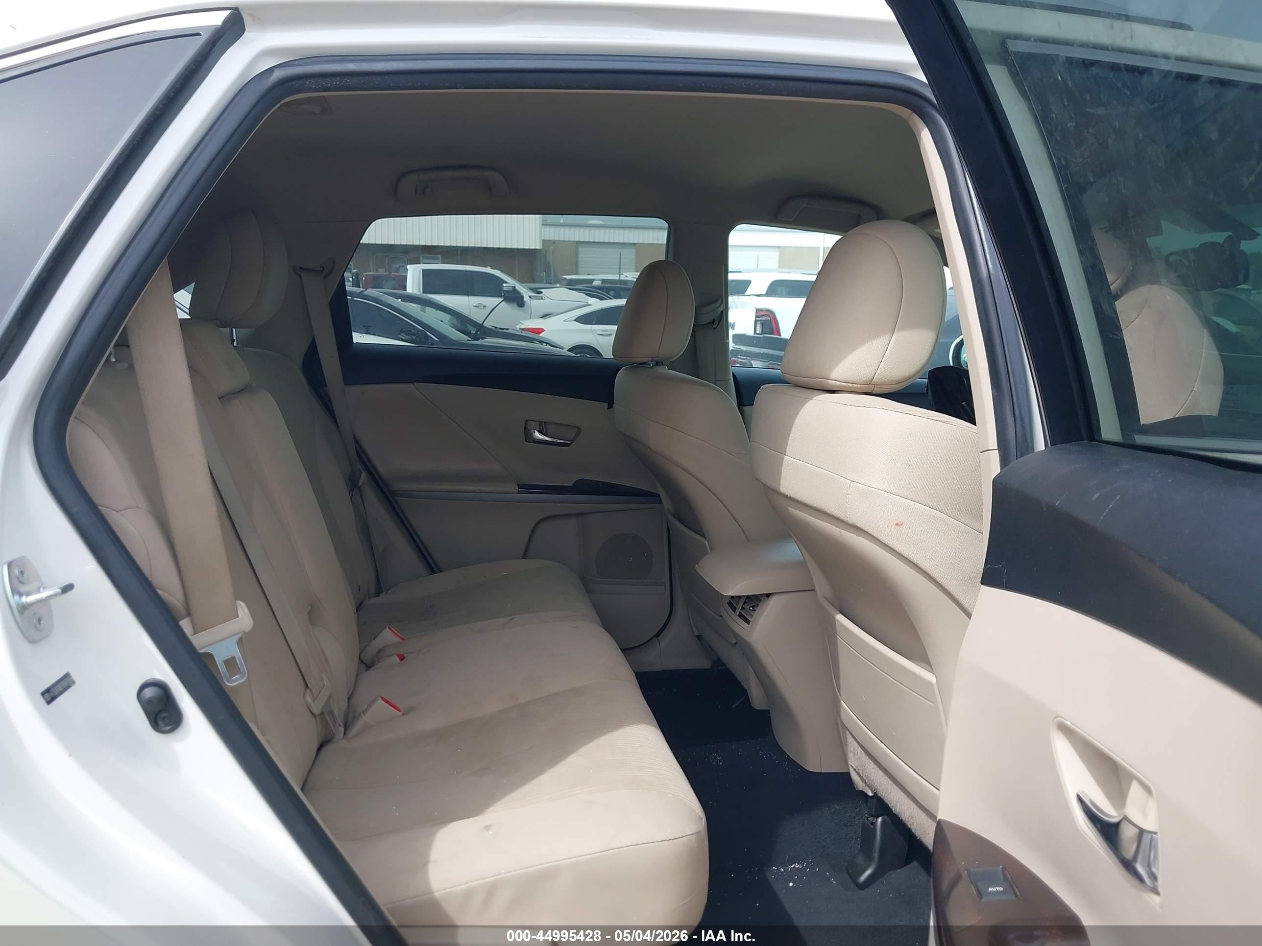 2011 Toyota Venza   White vin: 4T3ZA3BB1BU042664