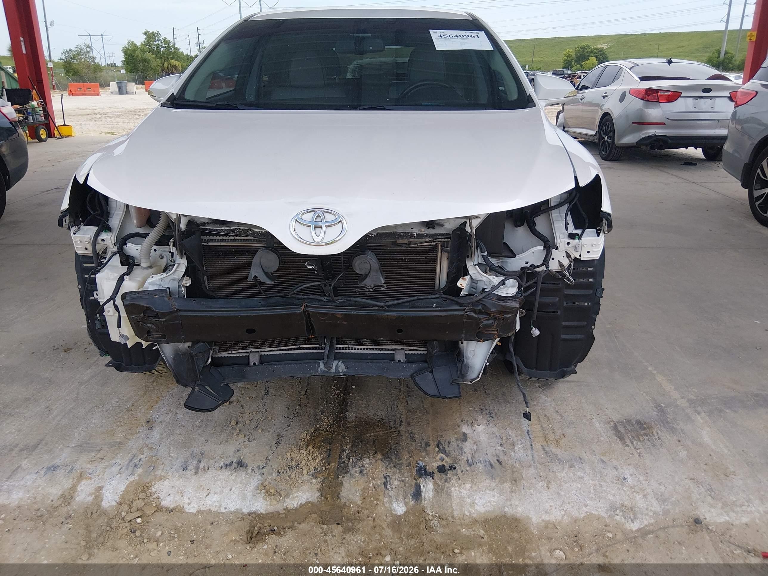 2013 Toyota Venza Xle White vin: 4T3ZA3BB1DU073321