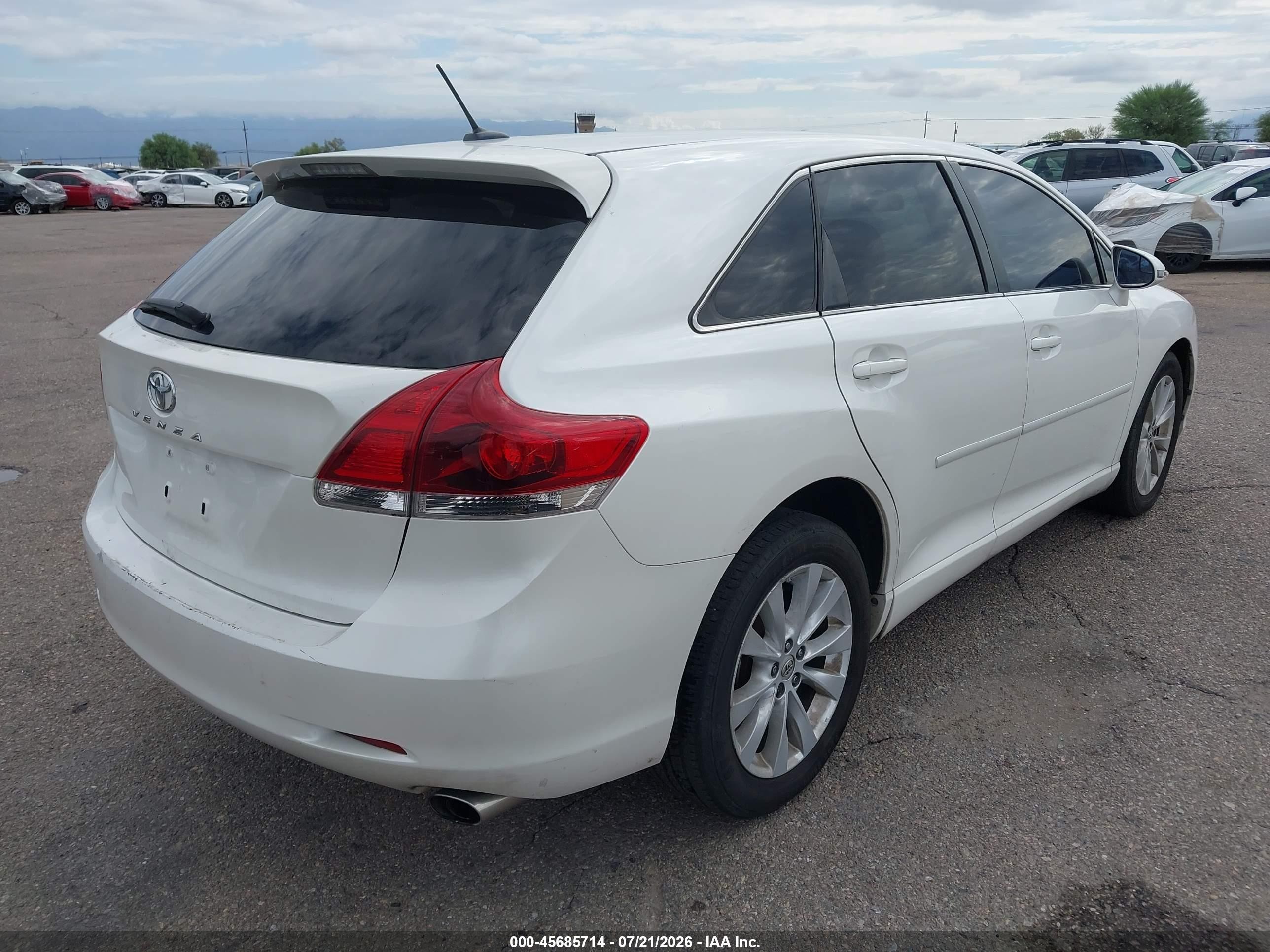 2014 Toyota Venza Le White vin: 4T3ZA3BB1EU082277