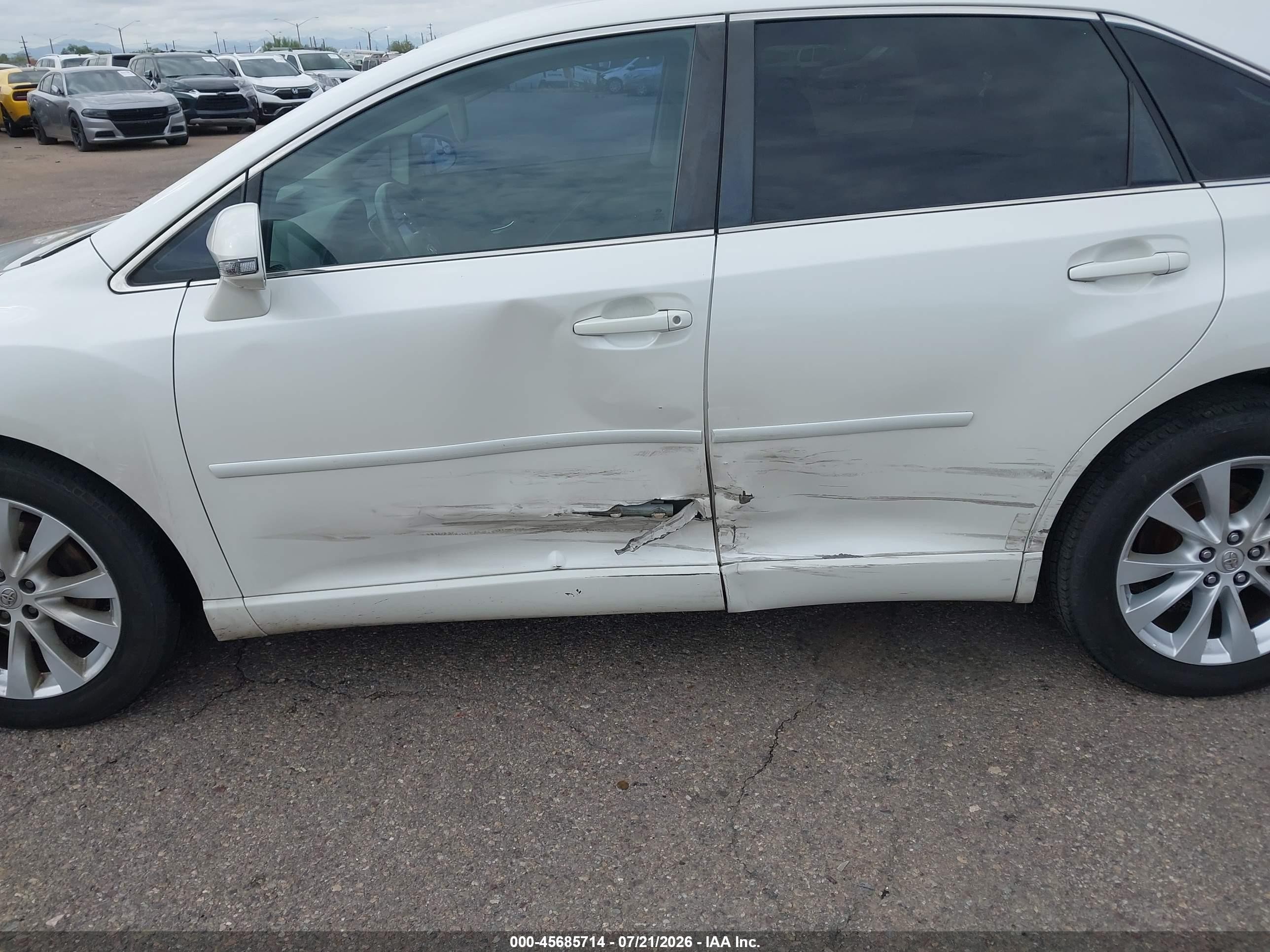 2014 Toyota Venza Le White vin: 4T3ZA3BB1EU082277