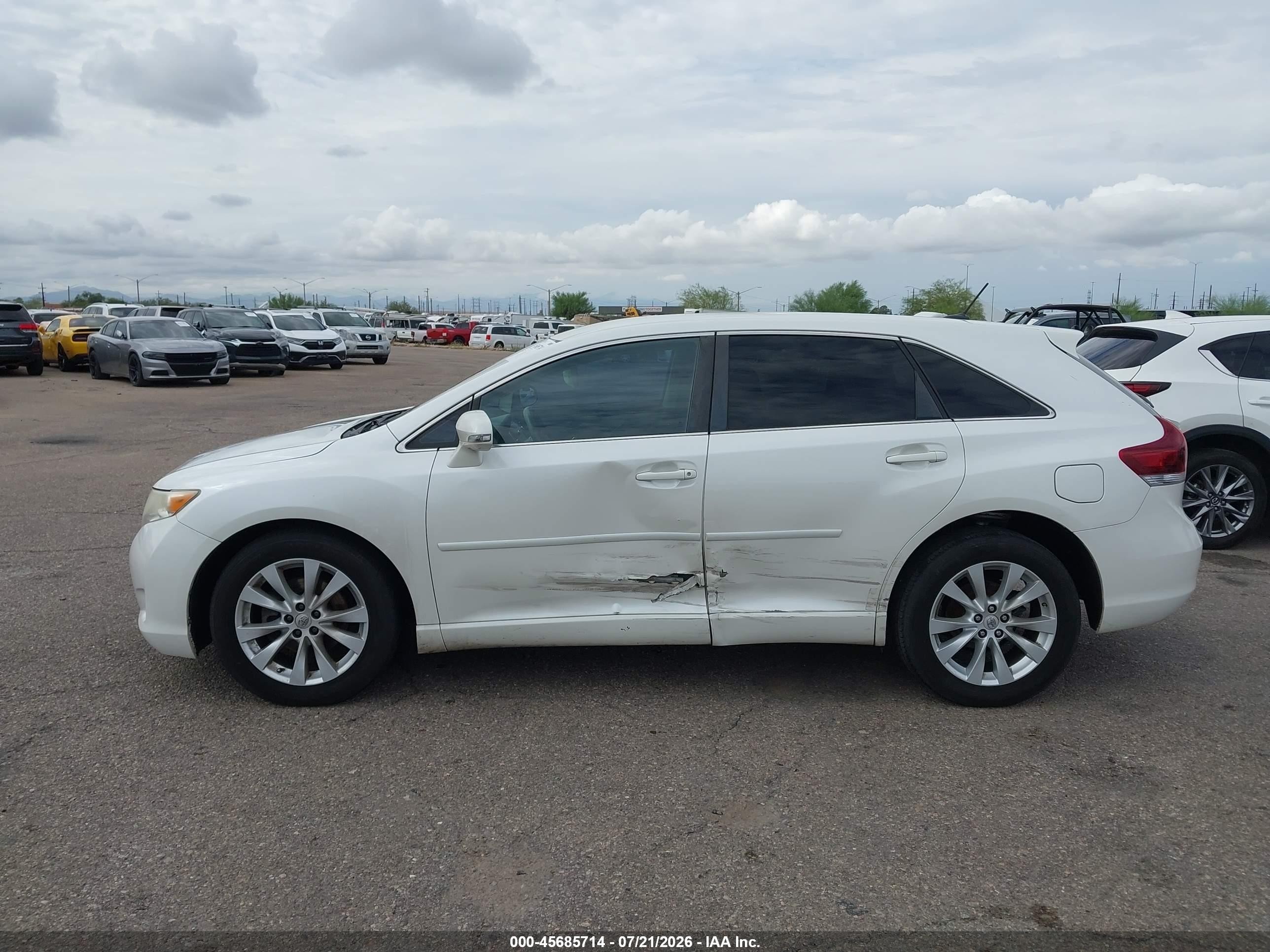 2014 Toyota Venza Le White vin: 4T3ZA3BB1EU082277