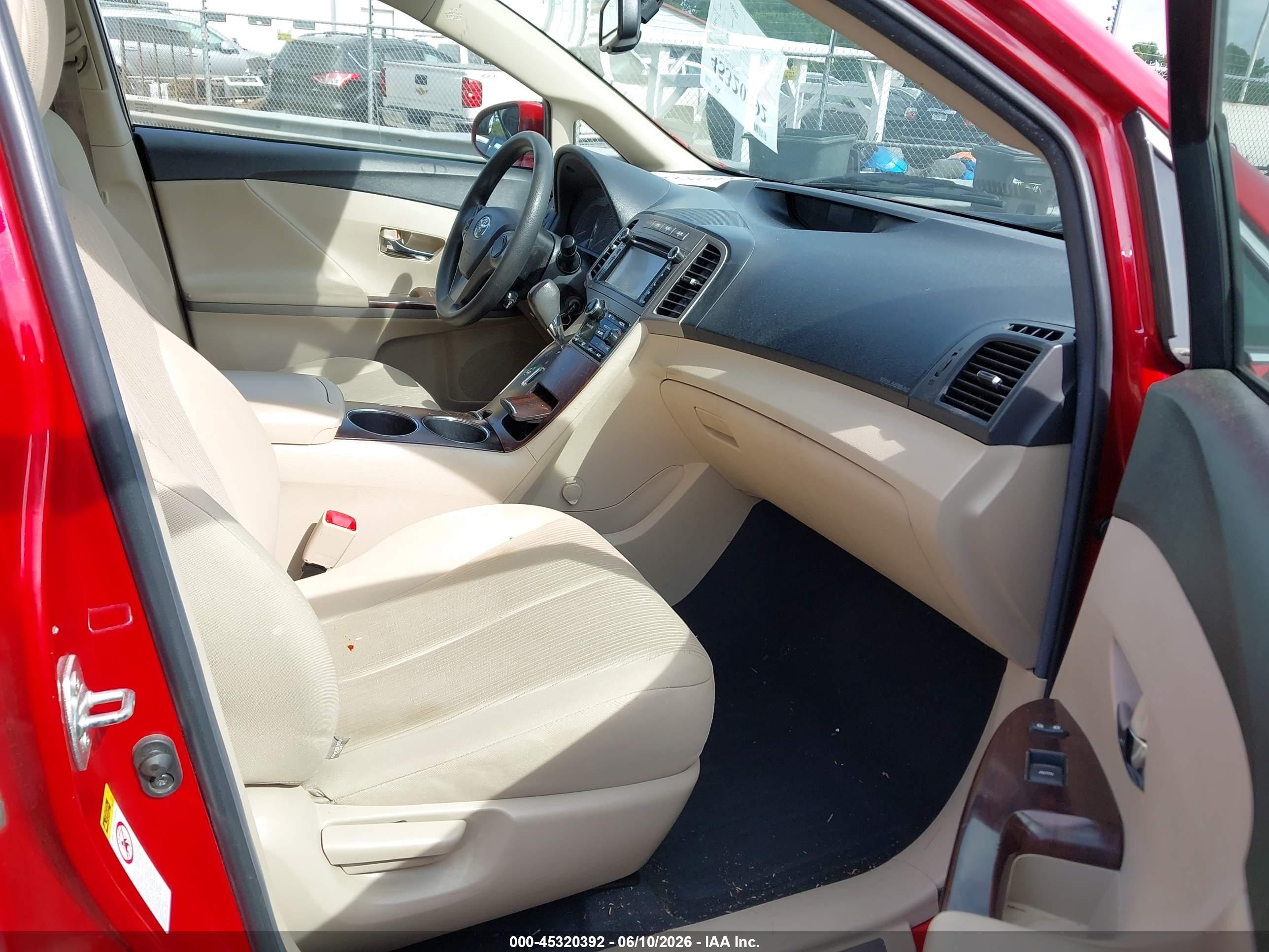 2014 Toyota Venza Le Красный vin: 4T3ZA3BB1EU086510