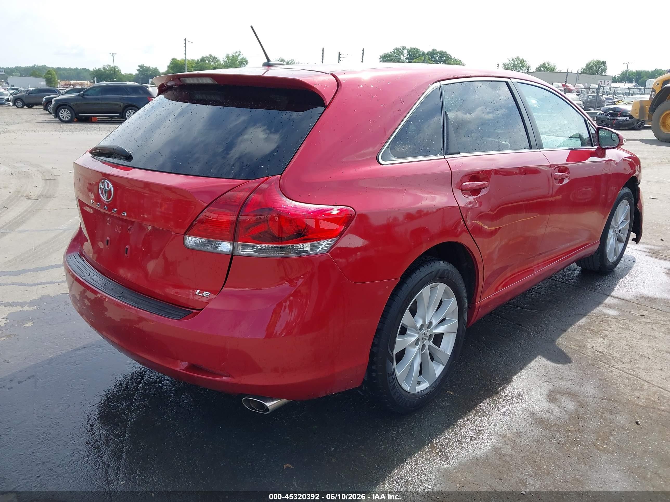 2014 Toyota Venza Le Красный vin: 4T3ZA3BB1EU086510