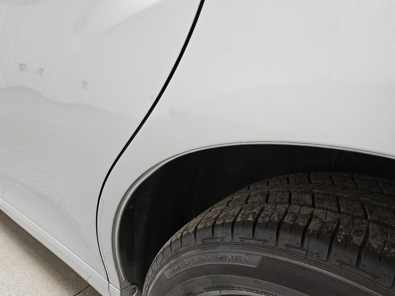 2015 Toyota Venza Le Silver vin: 4T3ZA3BB1FU094494 Damage: Left Qtr Panel, Dent(S) W/No Paint Dmg, 1 To 2 Inches