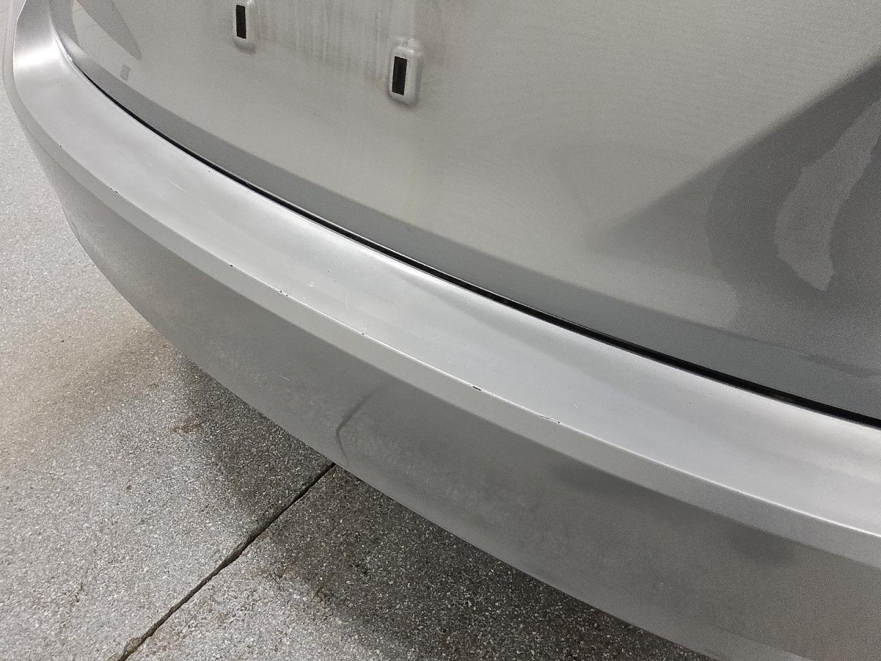 2015 Toyota Venza Le Silver vin: 4T3ZA3BB1FU094494 Damage: Rear Bumper, Multiple Scratches Heavy, 2