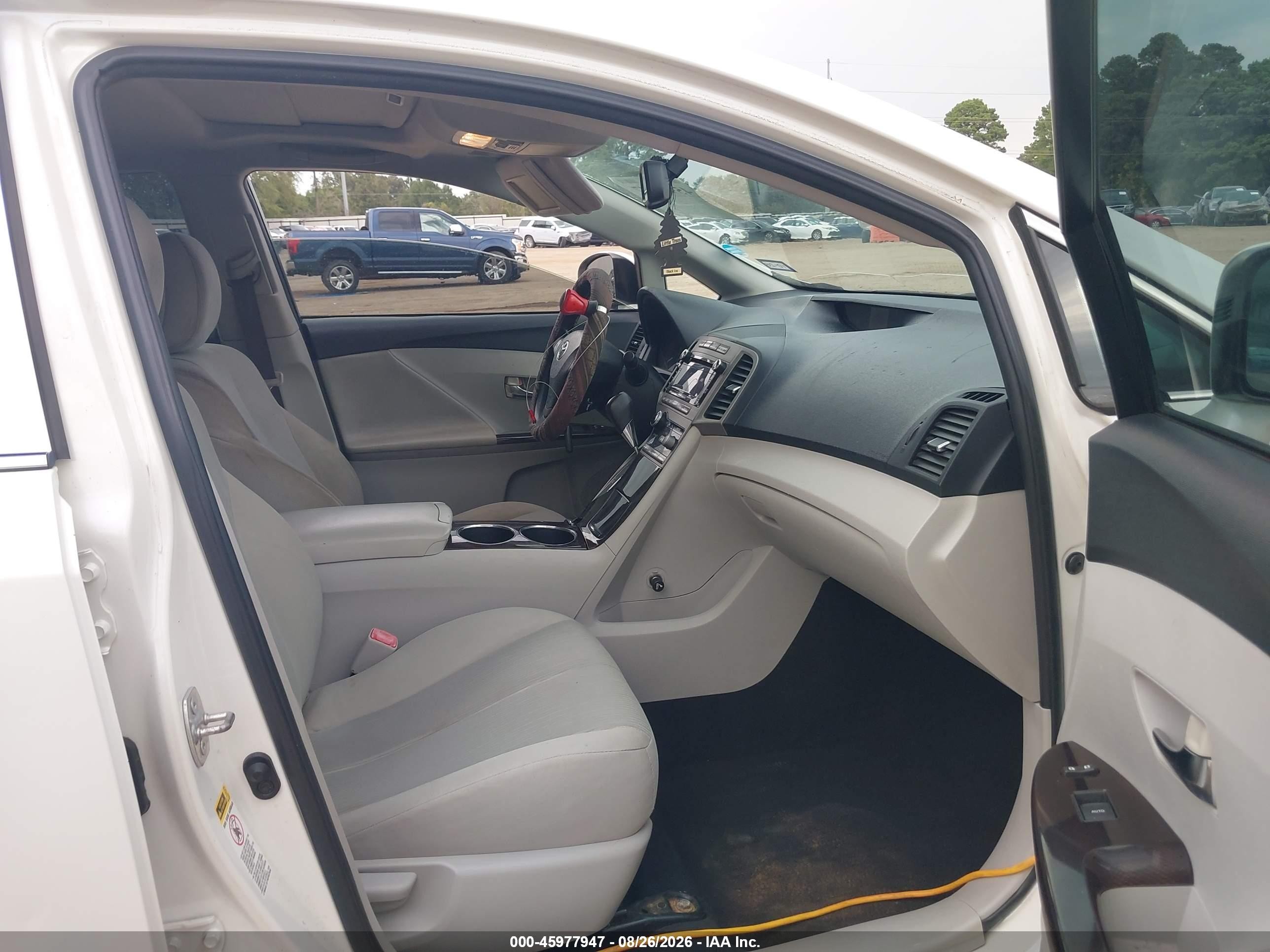 2010 Toyota Venza   White vin: 4T3ZA3BB3AU027579
