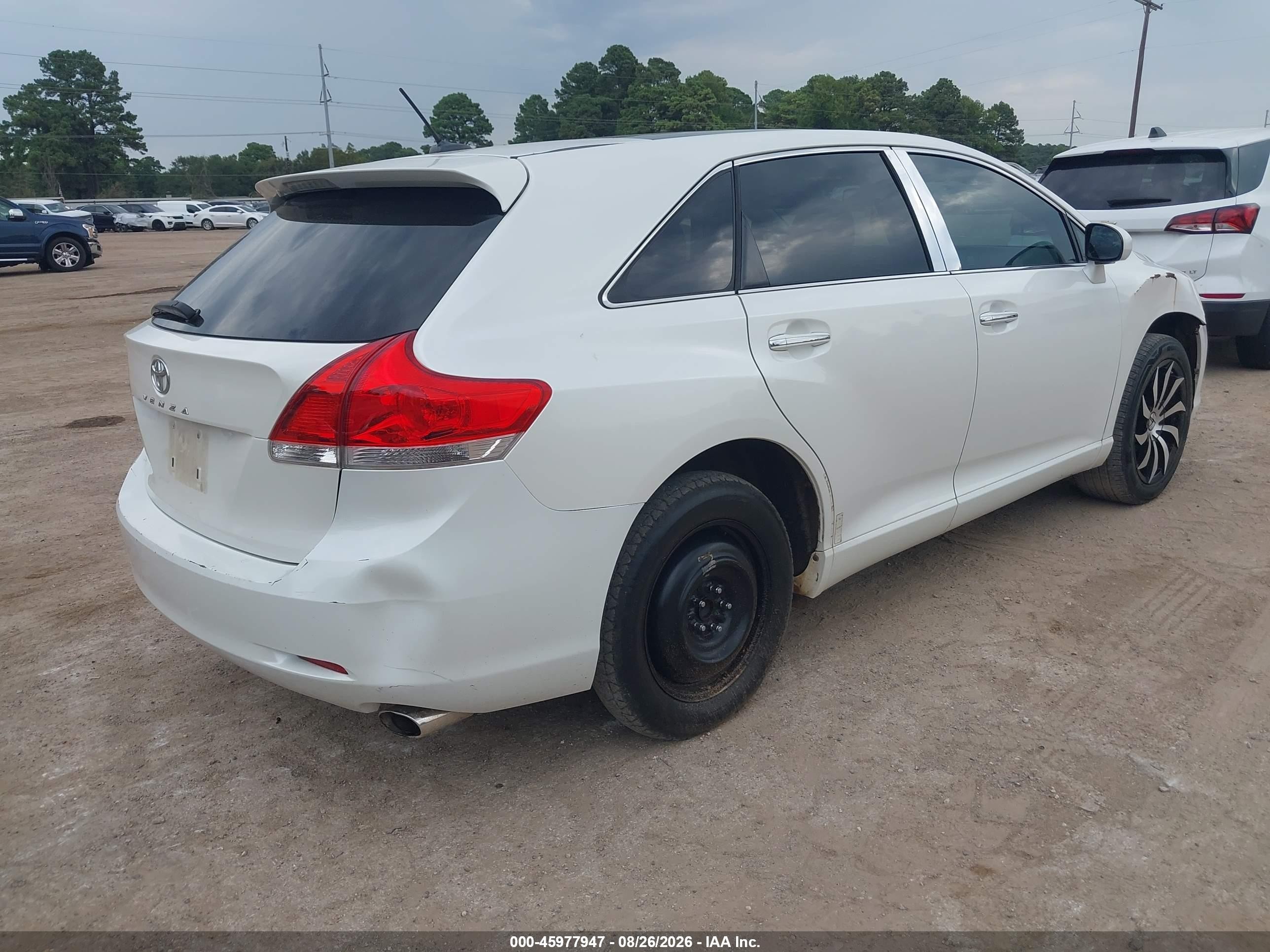 2010 Toyota Venza   White vin: 4T3ZA3BB3AU027579