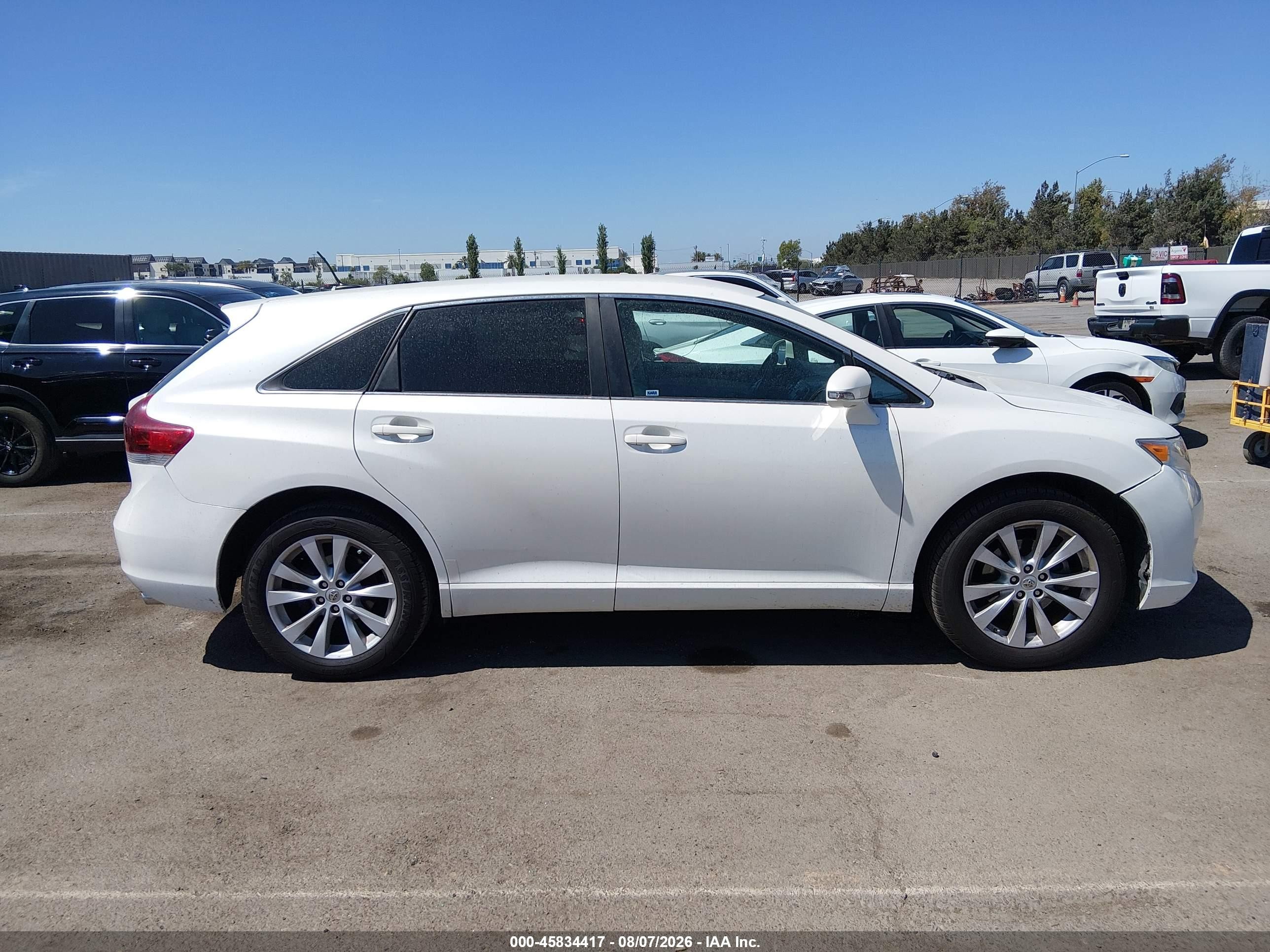 2013 Toyota Venza Le White vin: 4T3ZA3BB3DU076186