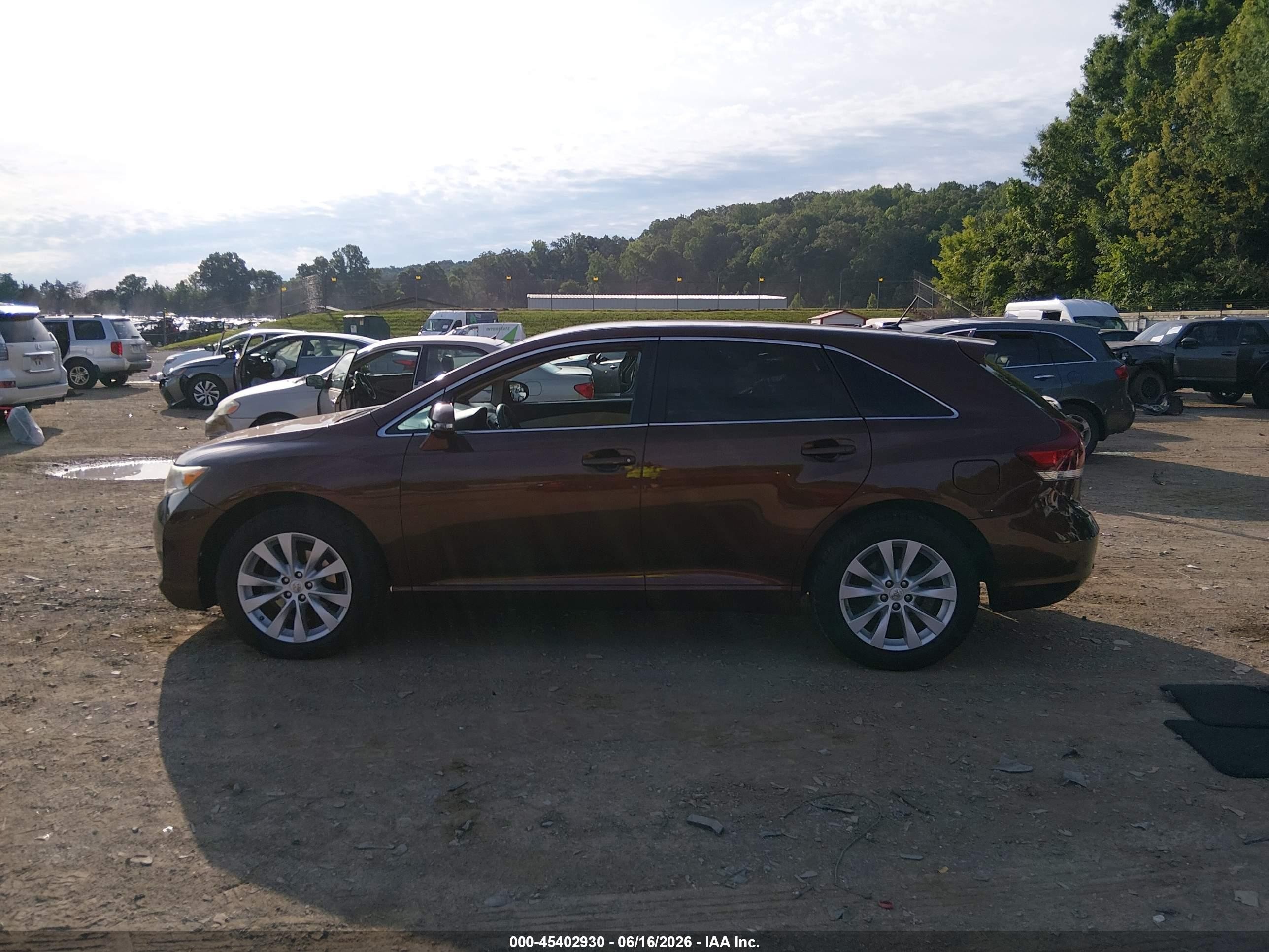 2013 Toyota Venza Le Brown vin: 4T3ZA3BB3DU081016