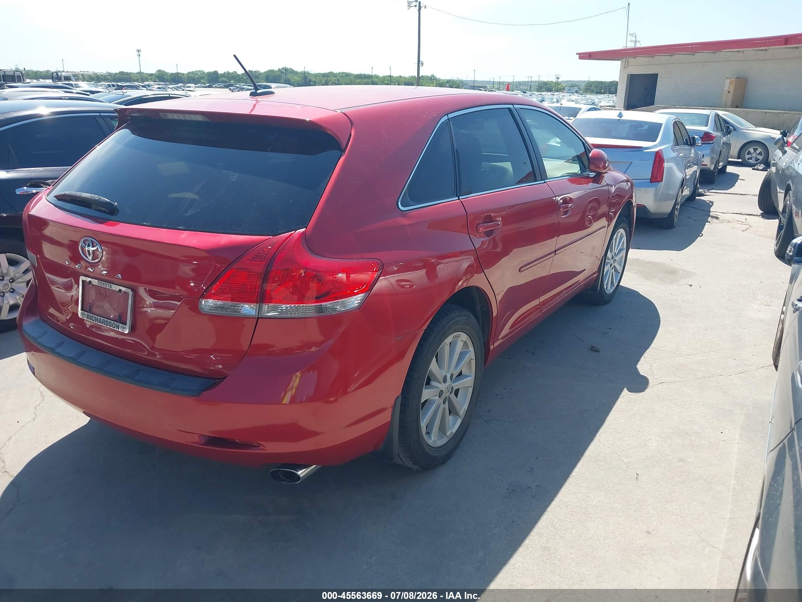 2010 Toyota Venza   Red vin: 4T3ZA3BB4AU032144