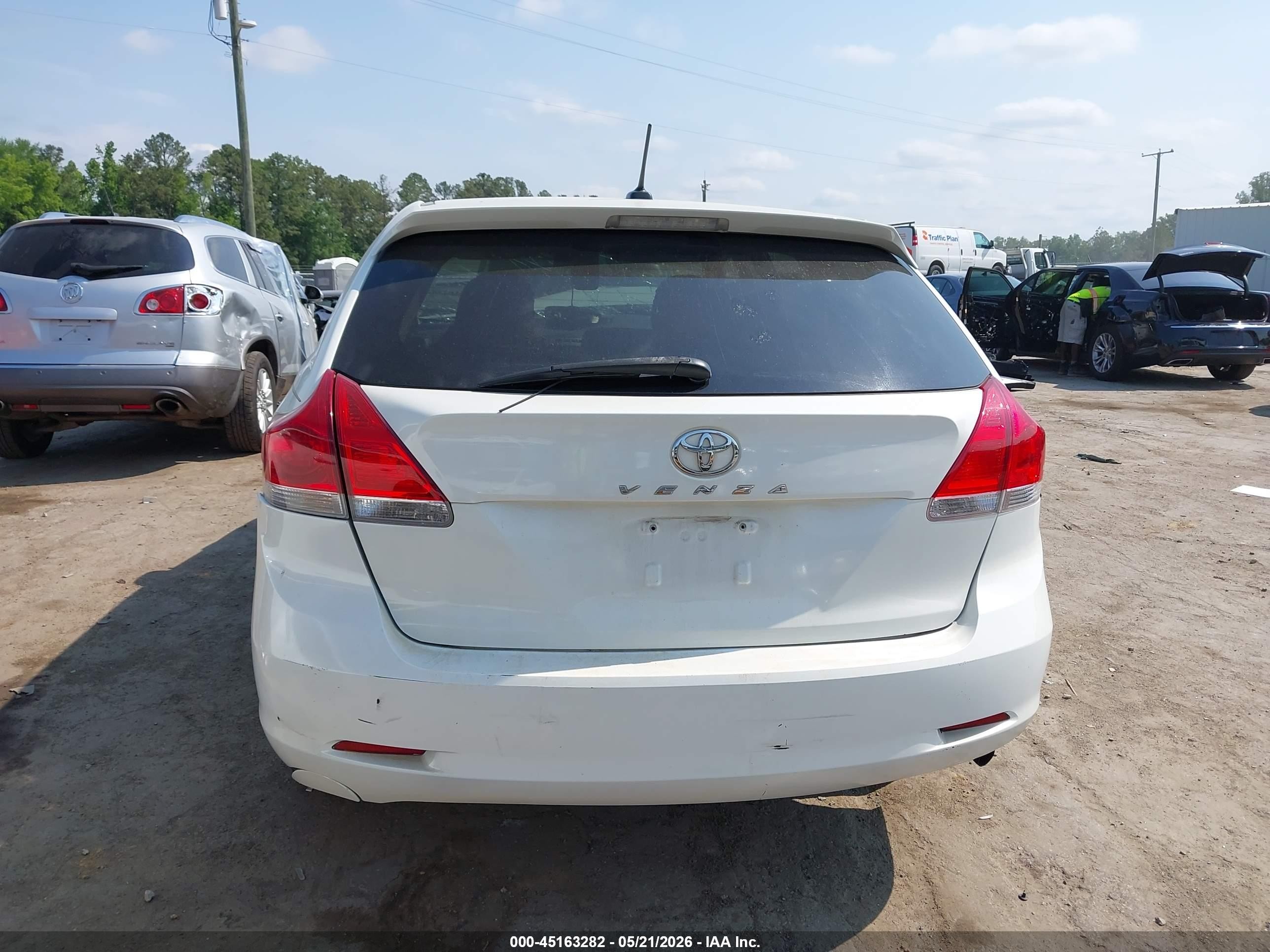 2011 Toyota Venza   White vin: 4T3ZA3BB4BU052766
