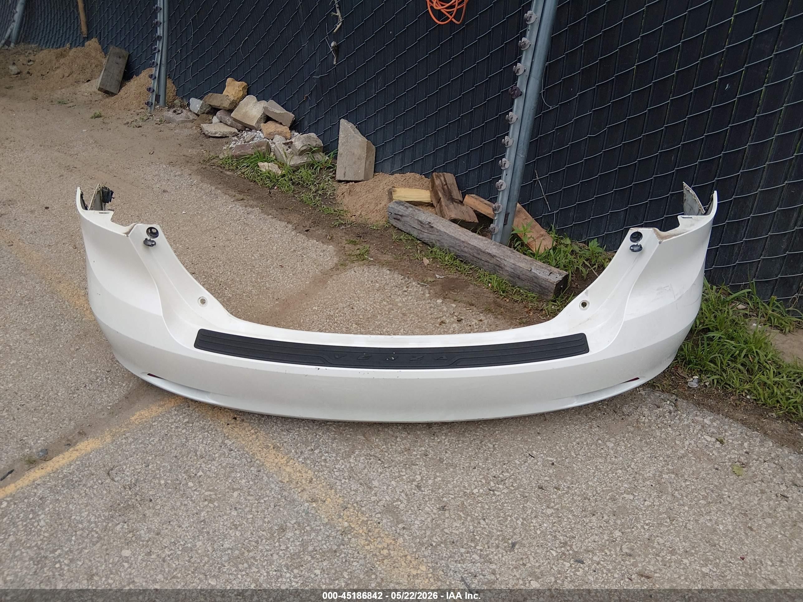 2011 Toyota Venza   White vin: 4T3ZA3BB4BU053206