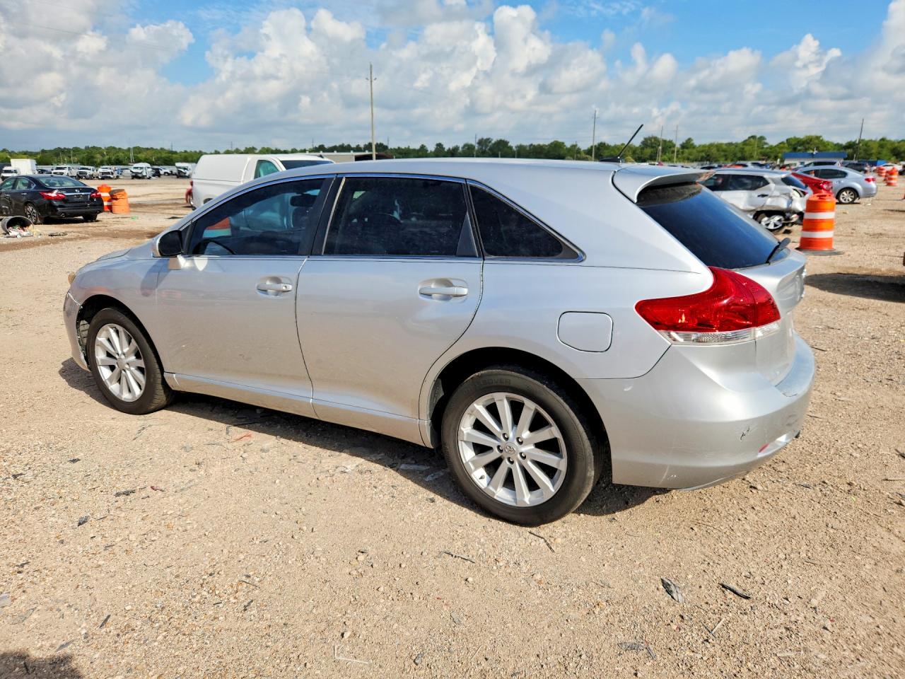 2012 Toyota Venza Le Silver vin: 4T3ZA3BB4CU058150
