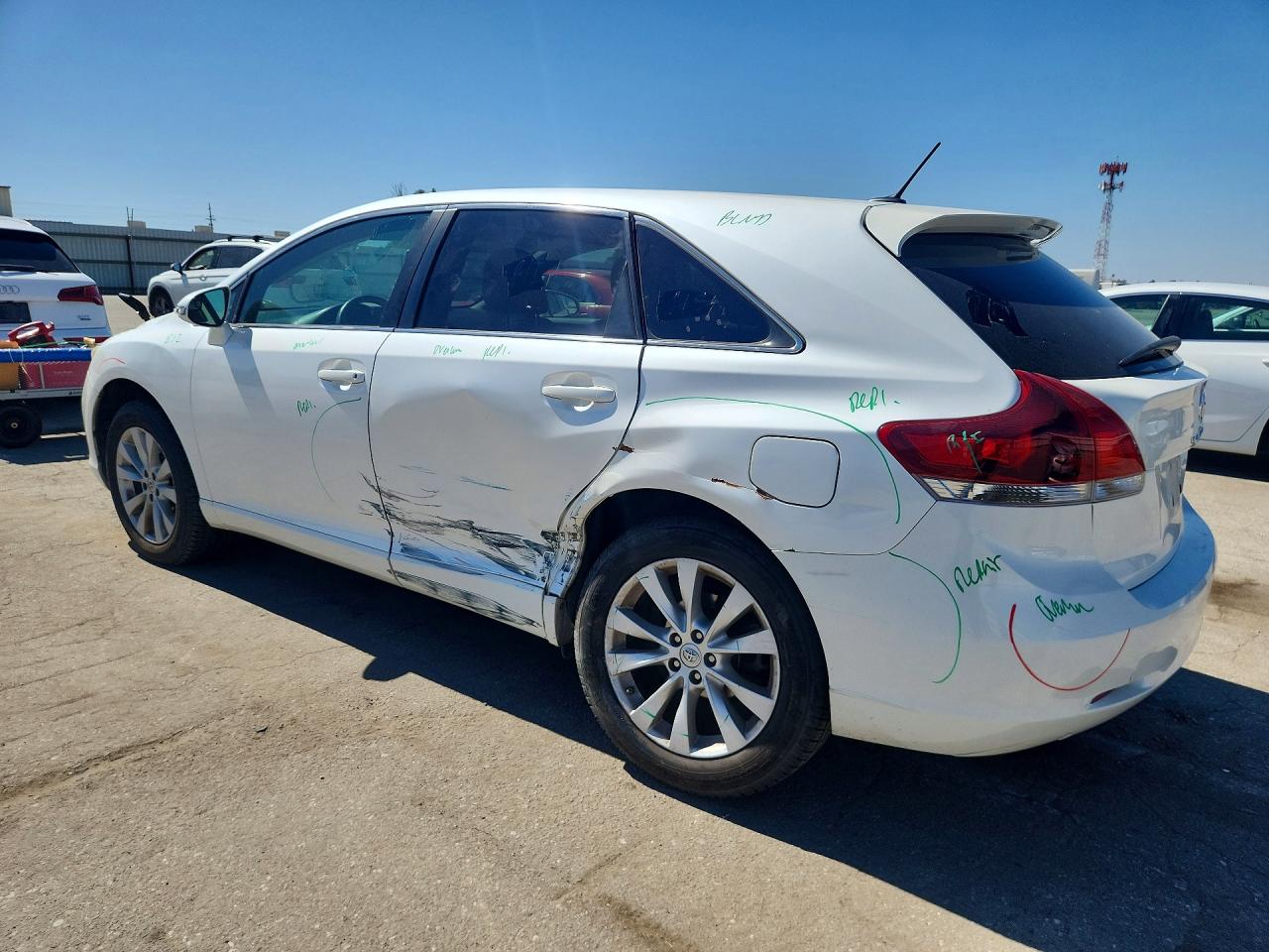 2013 Toyota Venza Le White vin: 4T3ZA3BB4DU067531