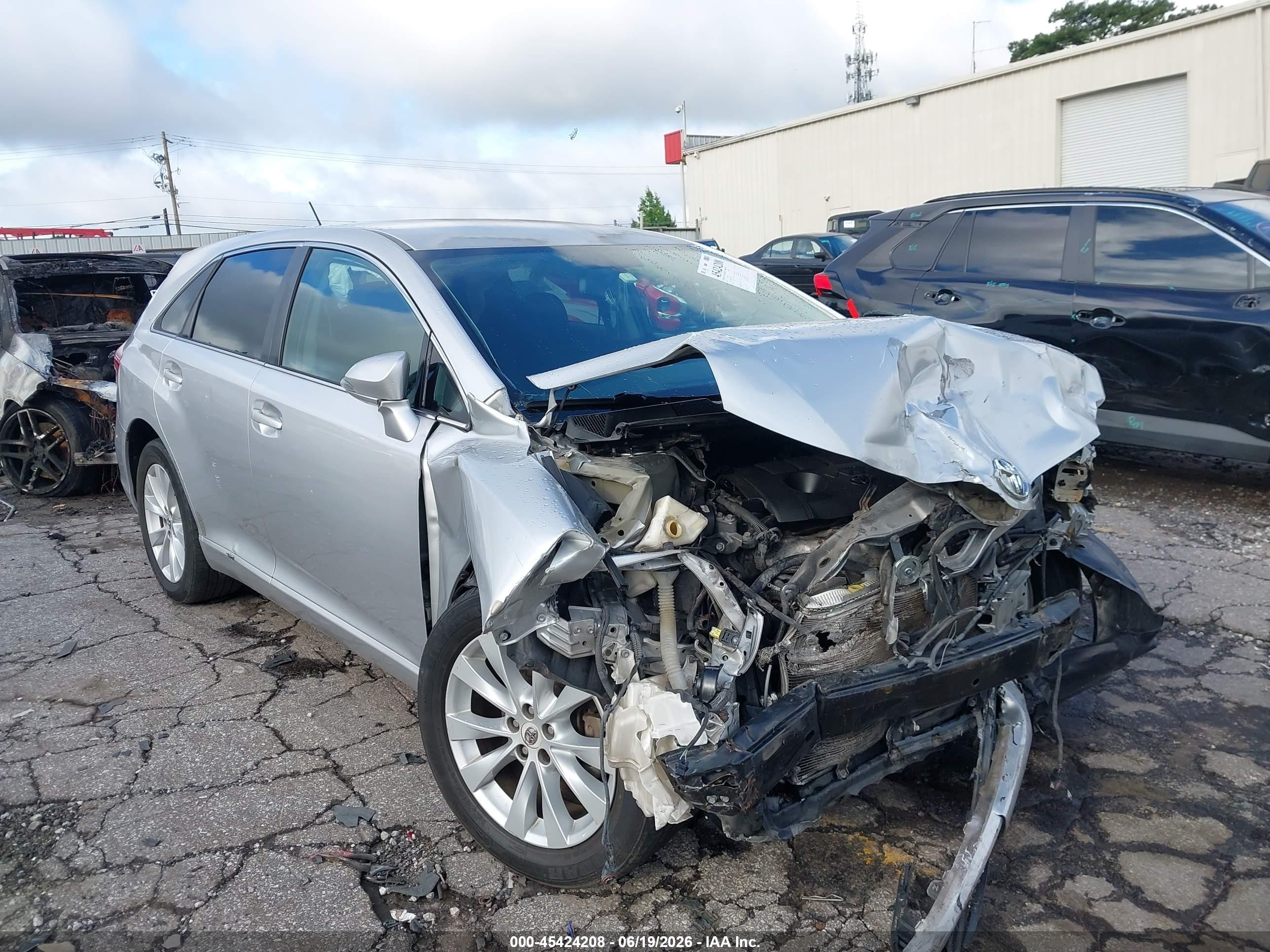 2013 Toyota Venza Le Silver vin: 4T3ZA3BB4DU079162