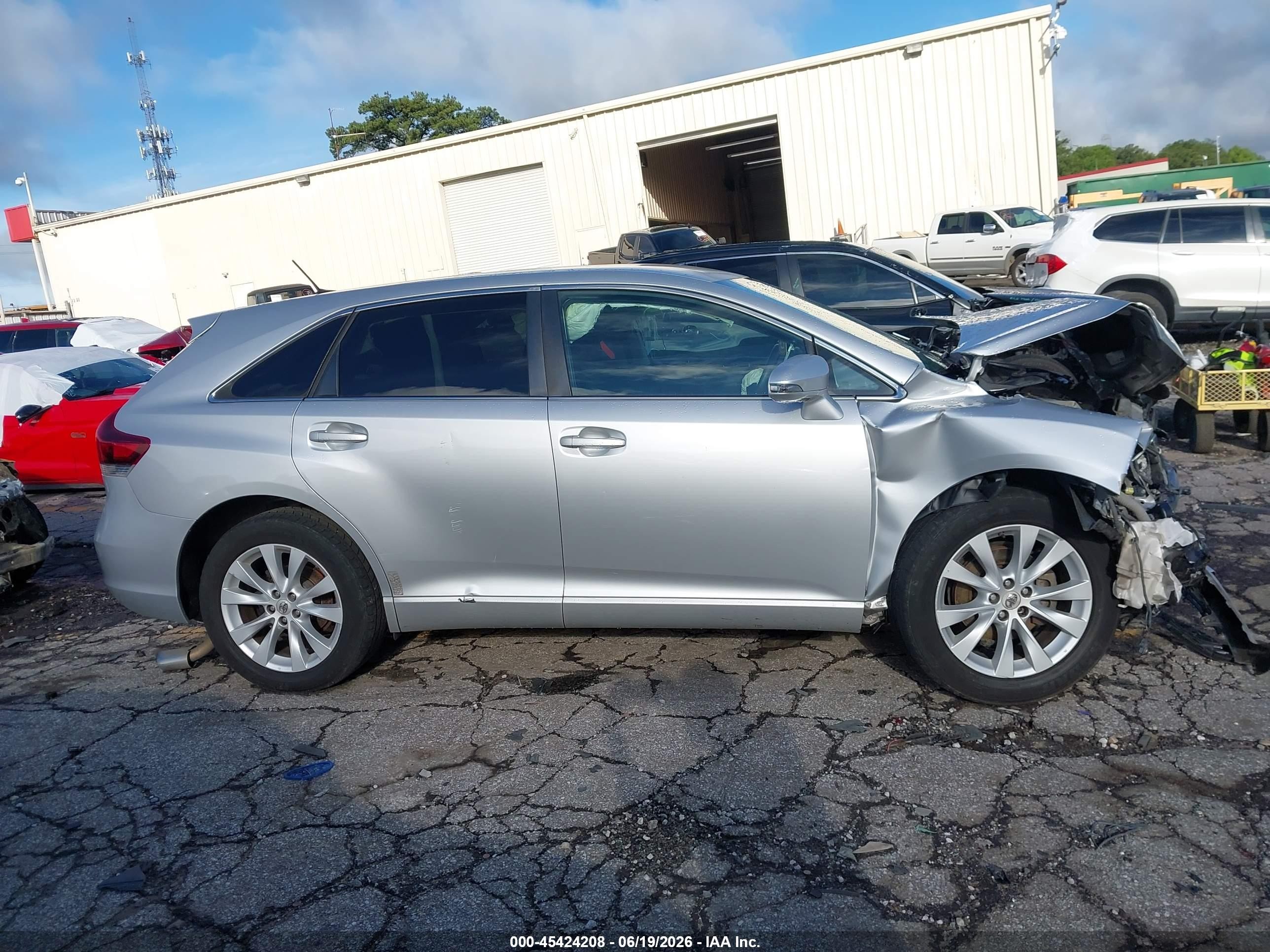 2013 Toyota Venza Le Silver vin: 4T3ZA3BB4DU079162