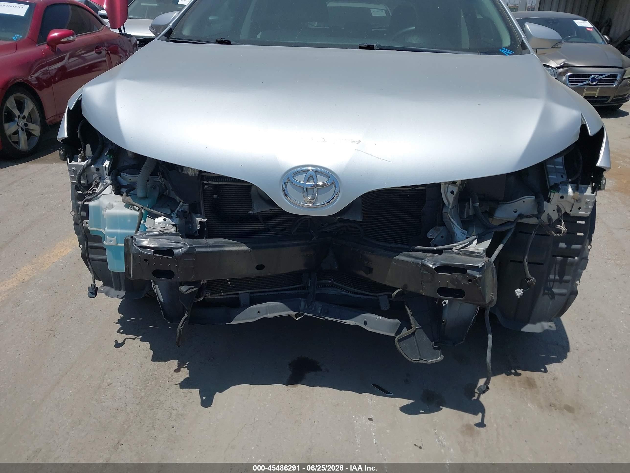 2014 Toyota Venza Le Silver vin: 4T3ZA3BB4EU082581