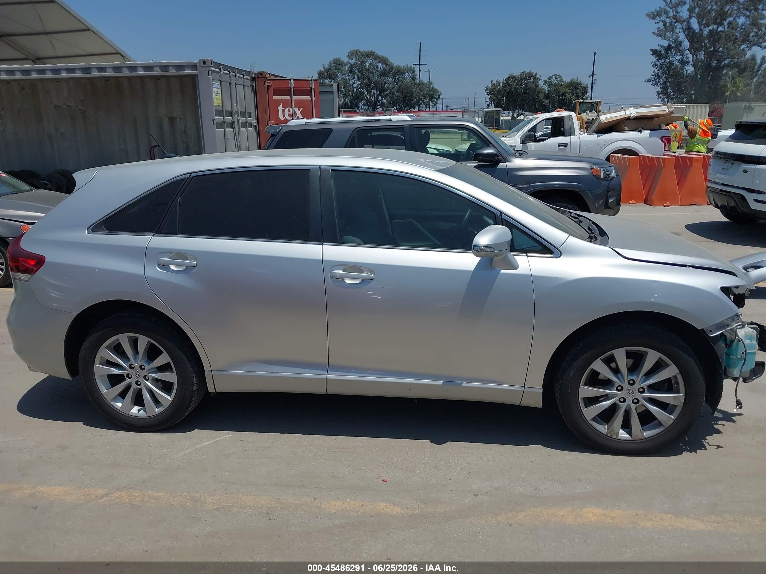 2014 Toyota Venza Le Silver vin: 4T3ZA3BB4EU082581