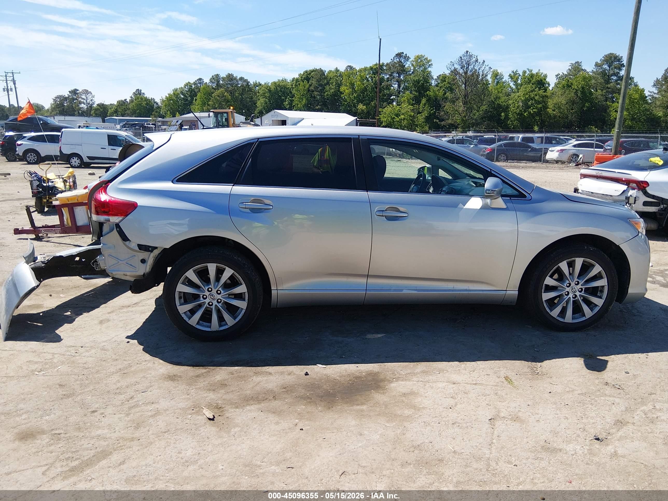 2015 Toyota Venza Le Silver vin: 4T3ZA3BB4FU091282