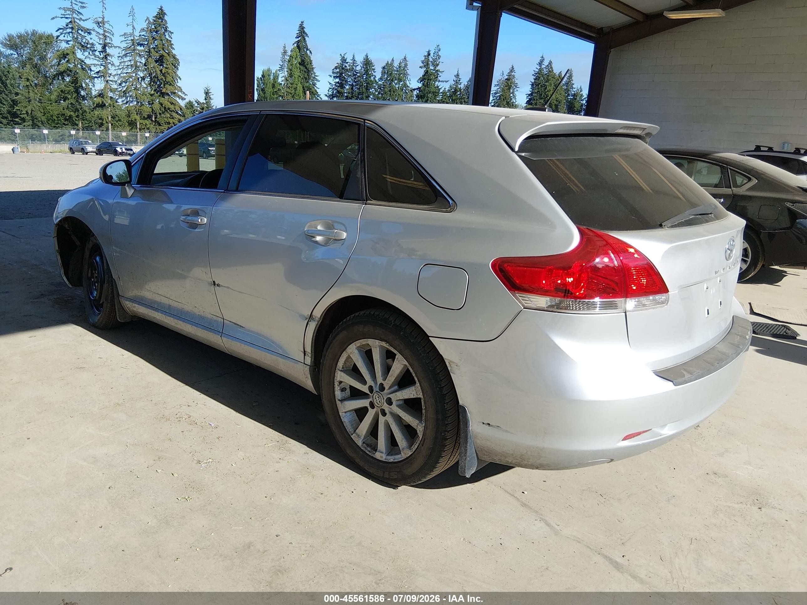 2011 Toyota Venza   Silver vin: 4T3ZA3BB5BU047415