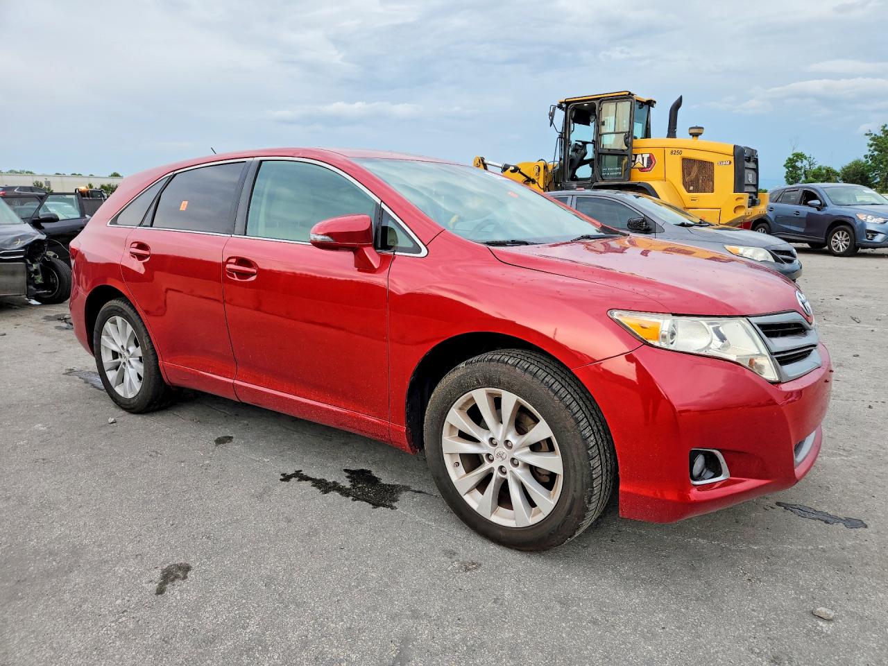 2013 Toyota Venza Le Красный vin: 4T3ZA3BB5DU064198
