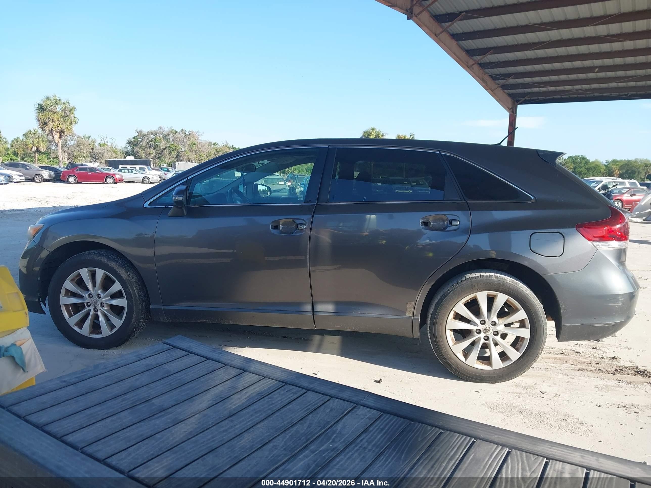 2013 Toyota Venza Le Серый vin: 4T3ZA3BB5DU073855