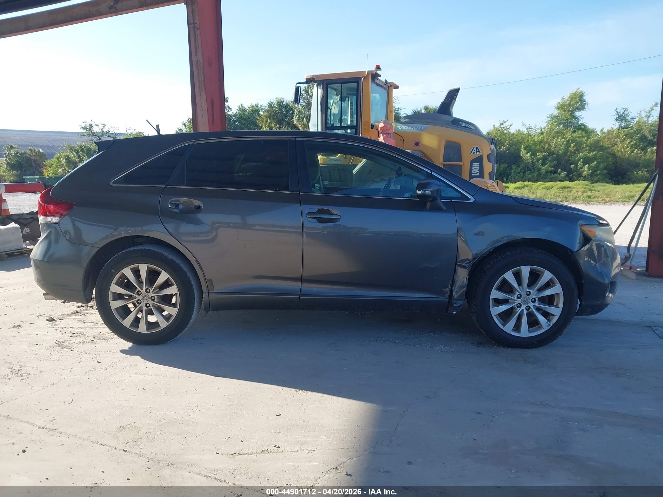 2013 Toyota Venza Le Серый vin: 4T3ZA3BB5DU073855