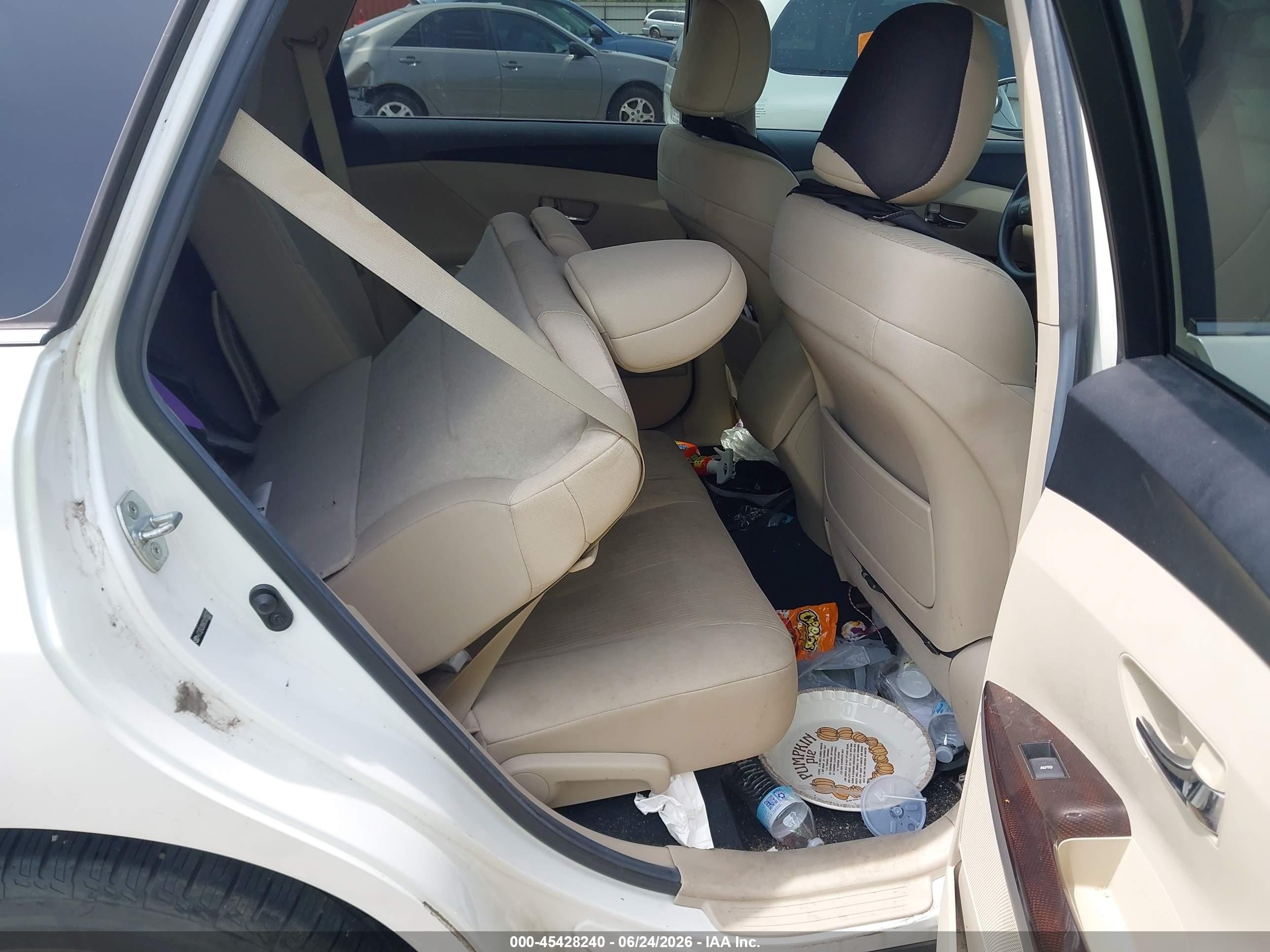 2012 Toyota Venza Le White vin: 4T3ZA3BB6CU055573