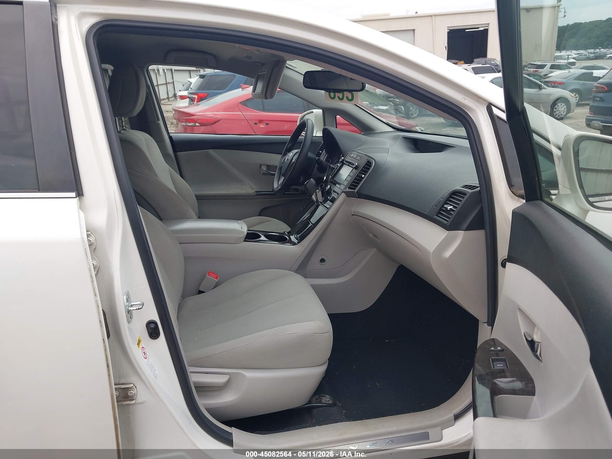 2015 Toyota Venza Le White vin: 4T3ZA3BB6FU092479