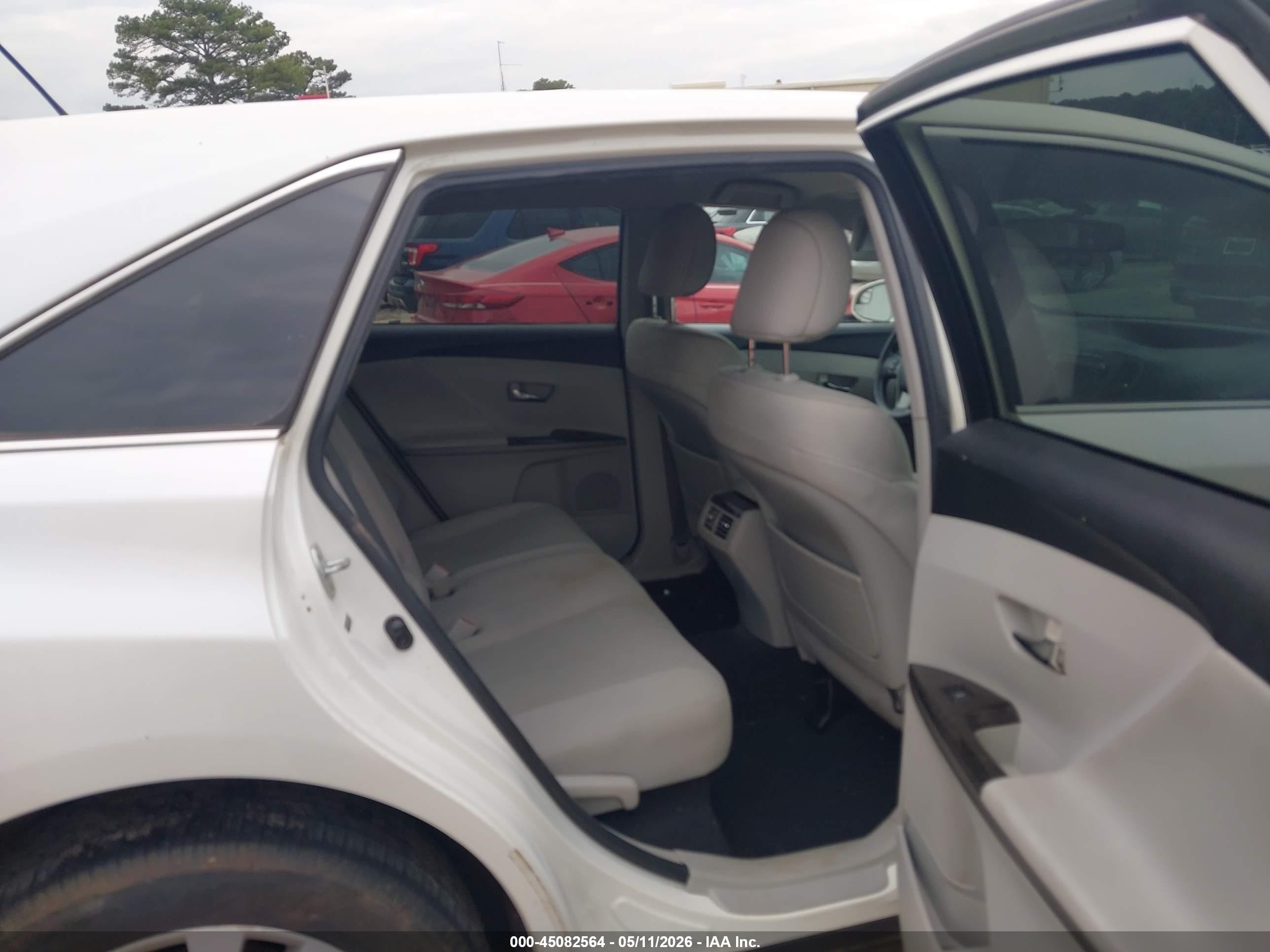 2015 Toyota Venza Le White vin: 4T3ZA3BB6FU092479