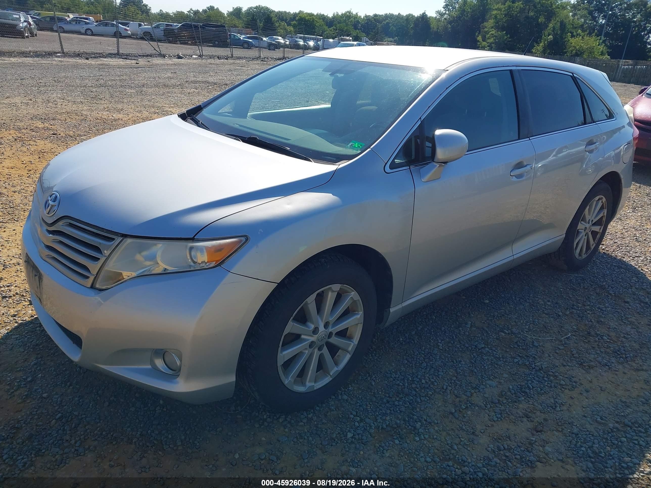 2010 Toyota Venza   Silver vin: 4T3ZA3BB7AU020974