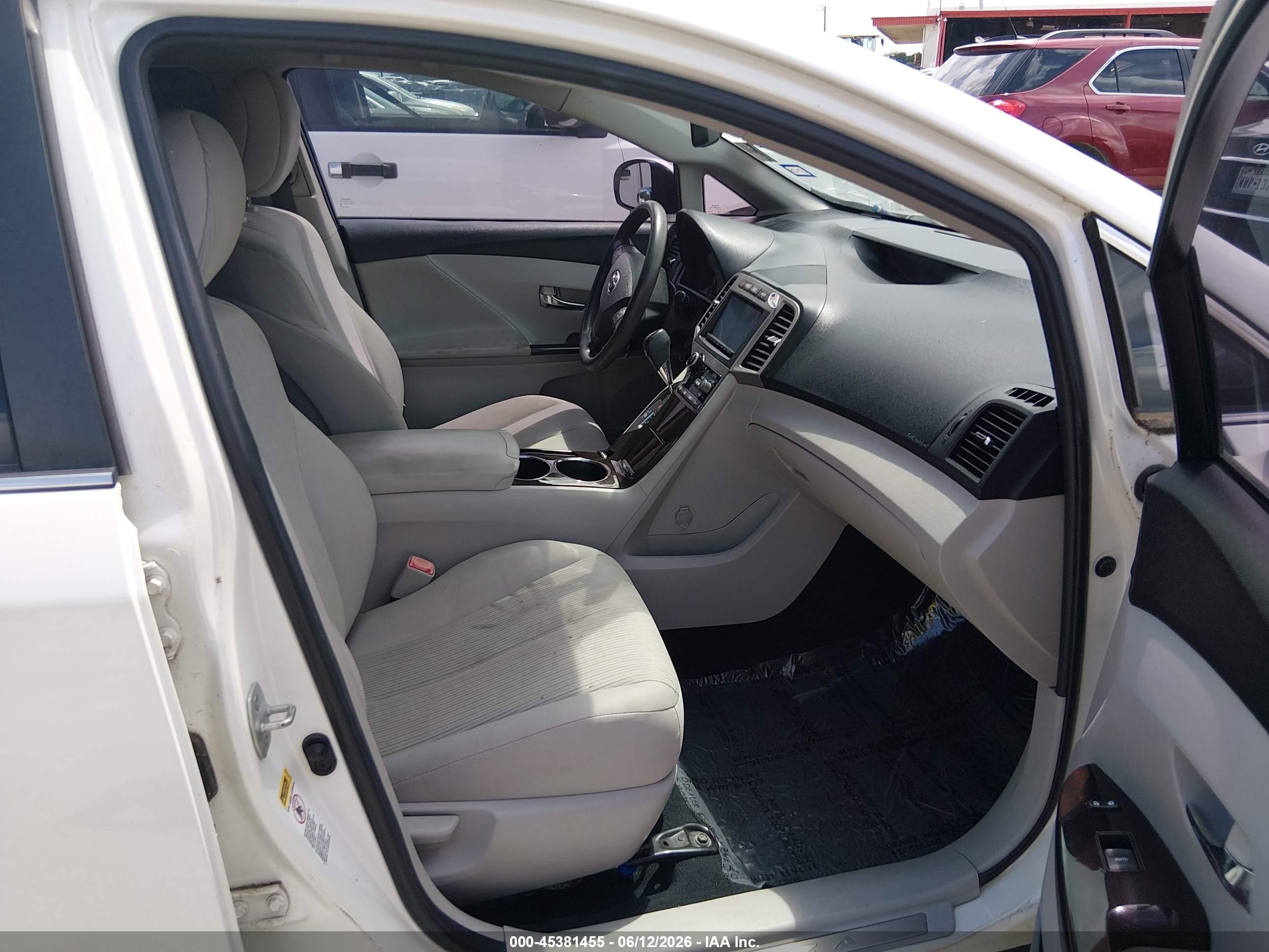 2011 Toyota Venza   White vin: 4T3ZA3BB7BU043852