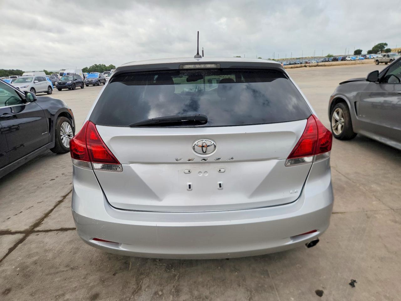 2013 Toyota Venza Le Серебряный vin: 4T3ZA3BB7DU069368