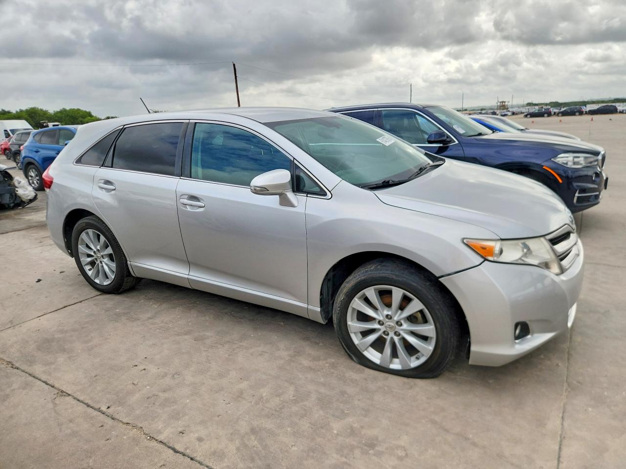 2013 Toyota Venza Le Серебряный vin: 4T3ZA3BB7DU069368