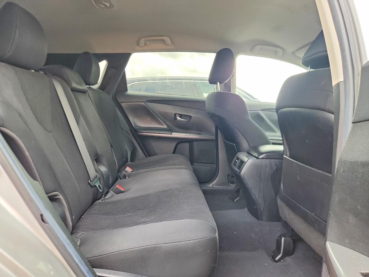2013 Toyota Venza Le Серебряный vin: 4T3ZA3BB7DU069368