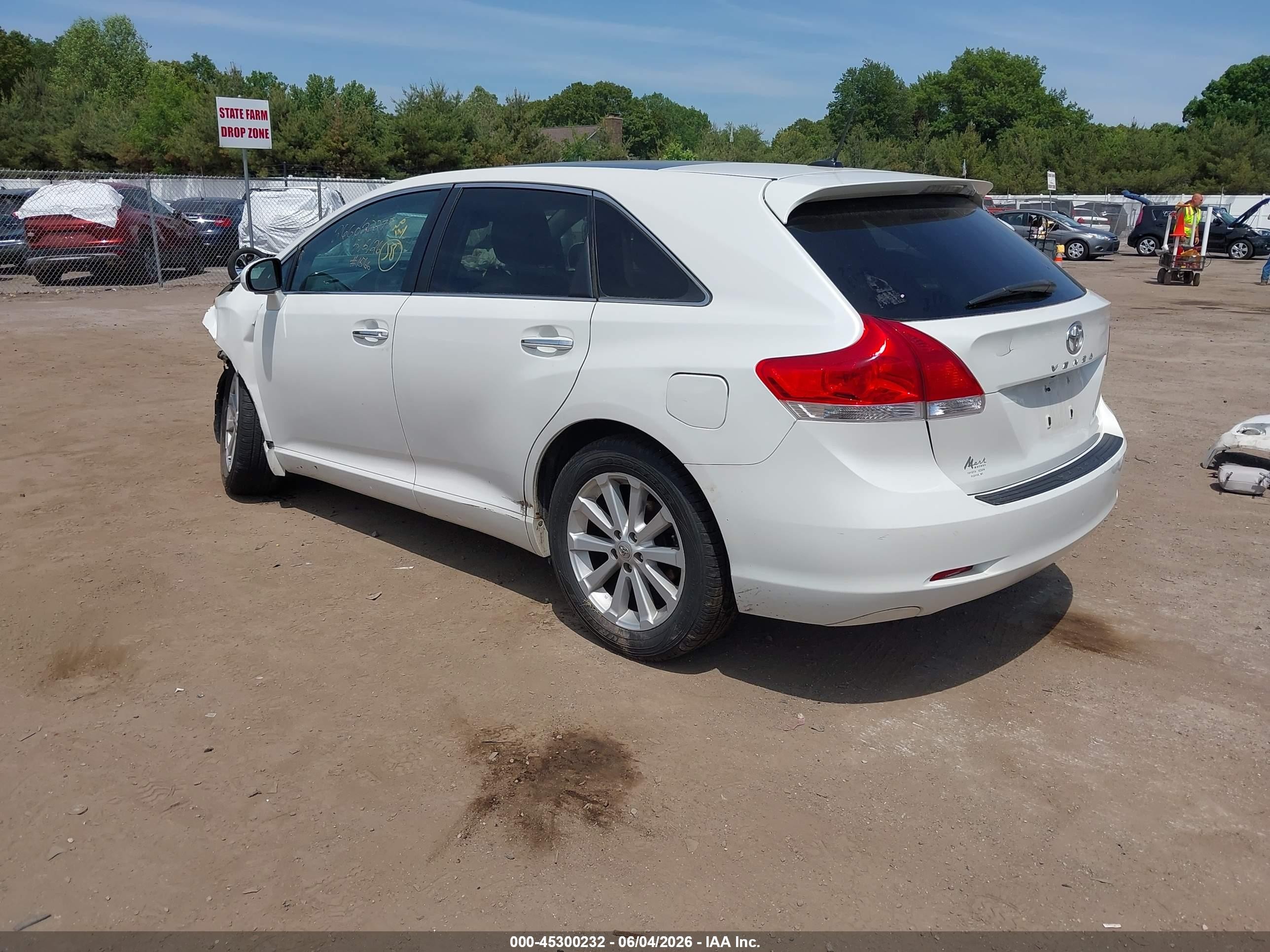 2010 Toyota Venza   Белый vin: 4T3ZA3BB8AU022233