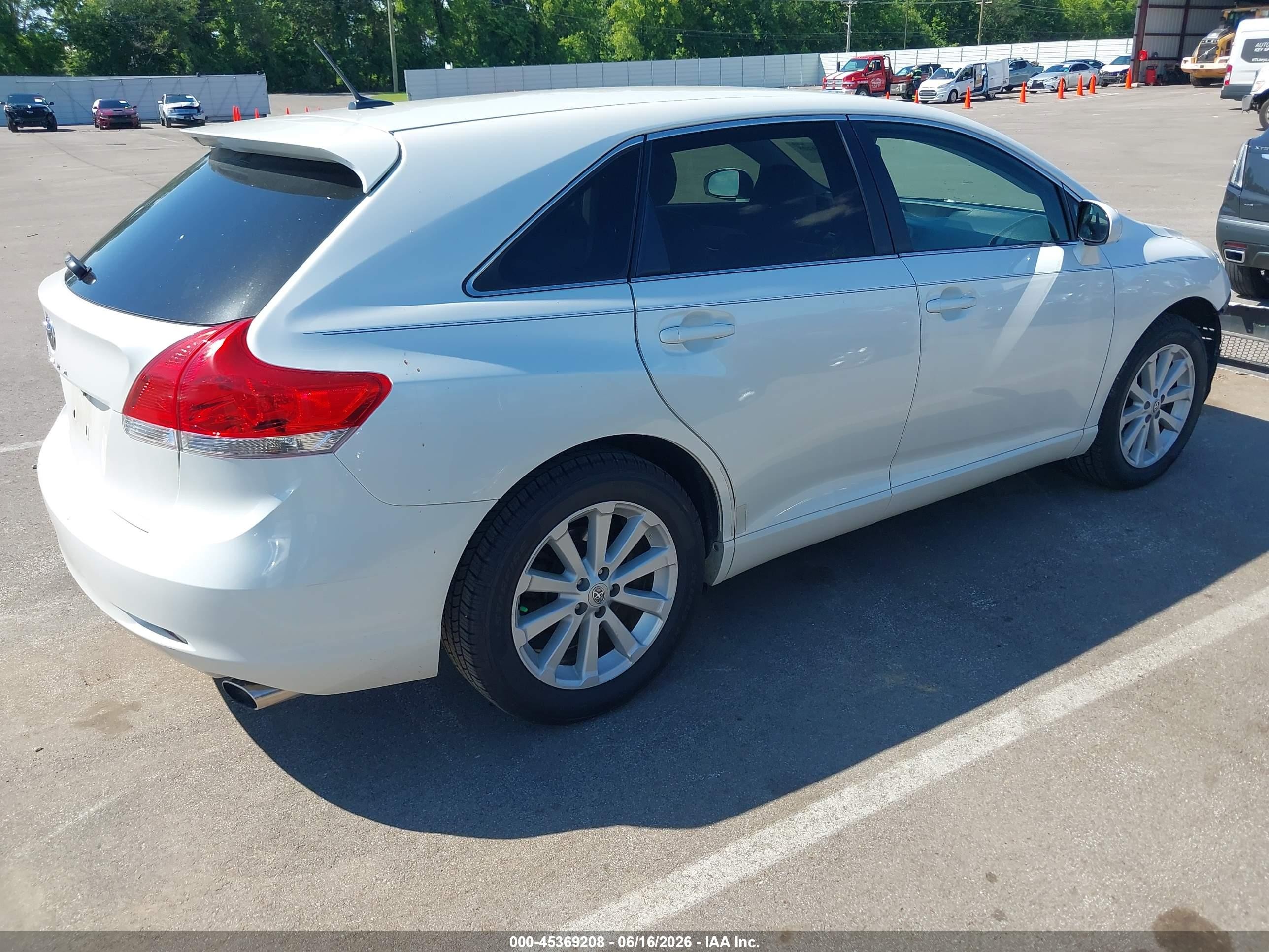 2010 Toyota Venza   White vin: 4T3ZA3BB8AU029022