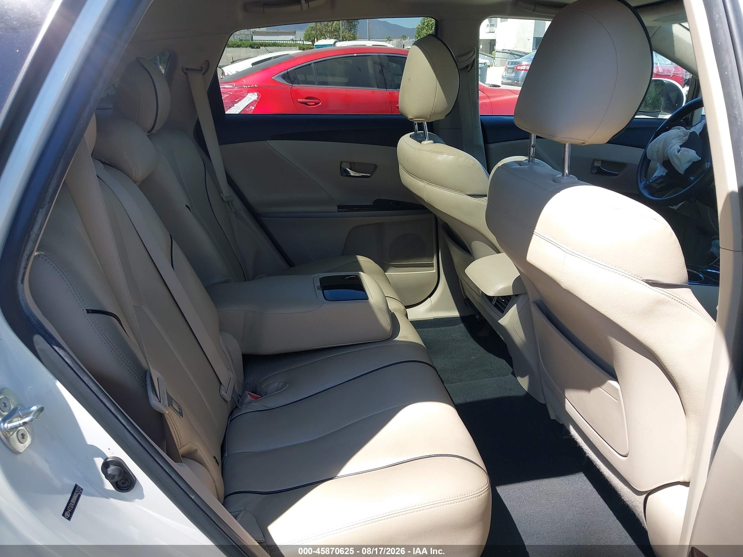 2010 Toyota Venza   White vin: 4T3ZA3BB8AU029702