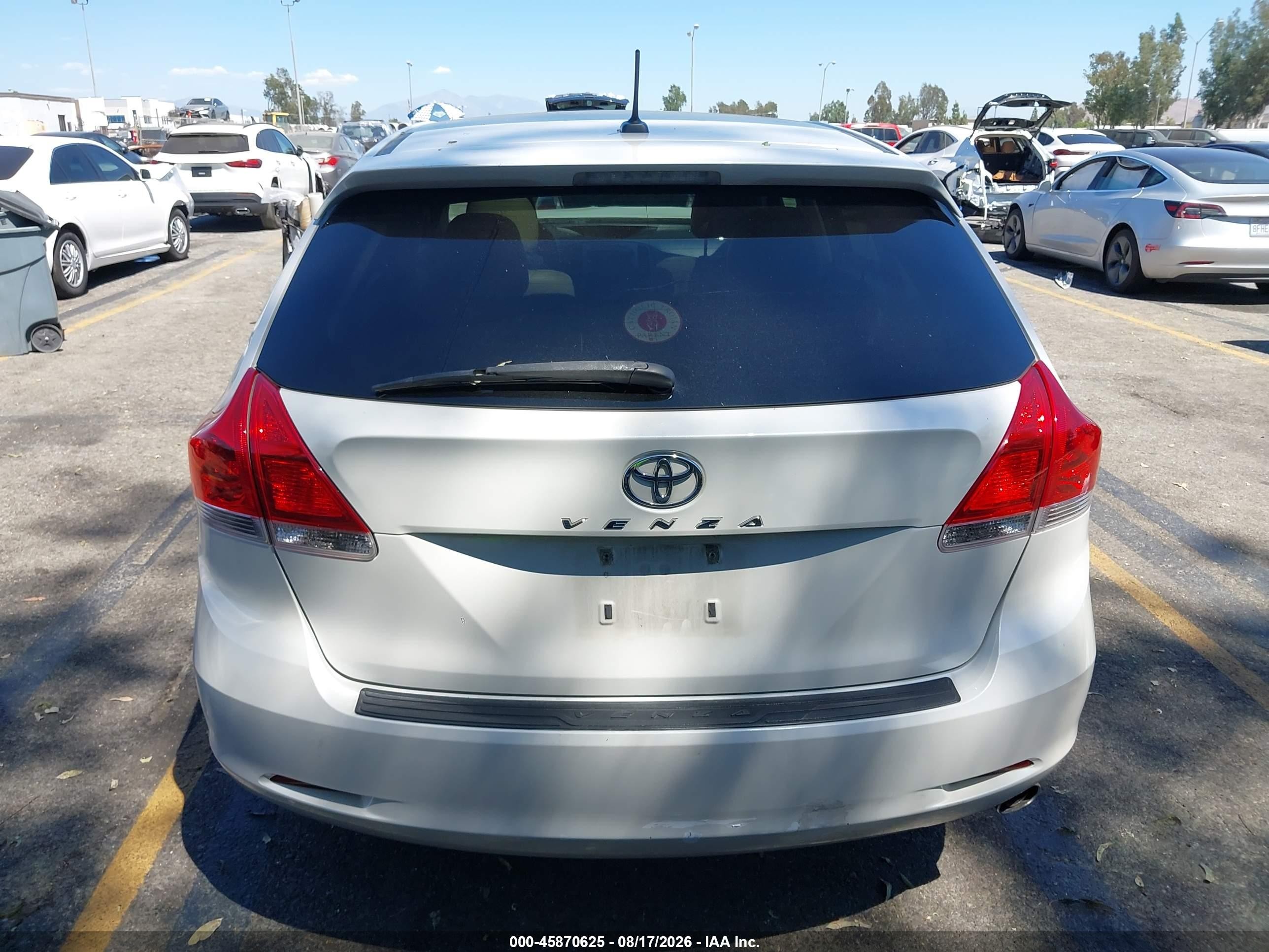 2010 Toyota Venza   White vin: 4T3ZA3BB8AU029702