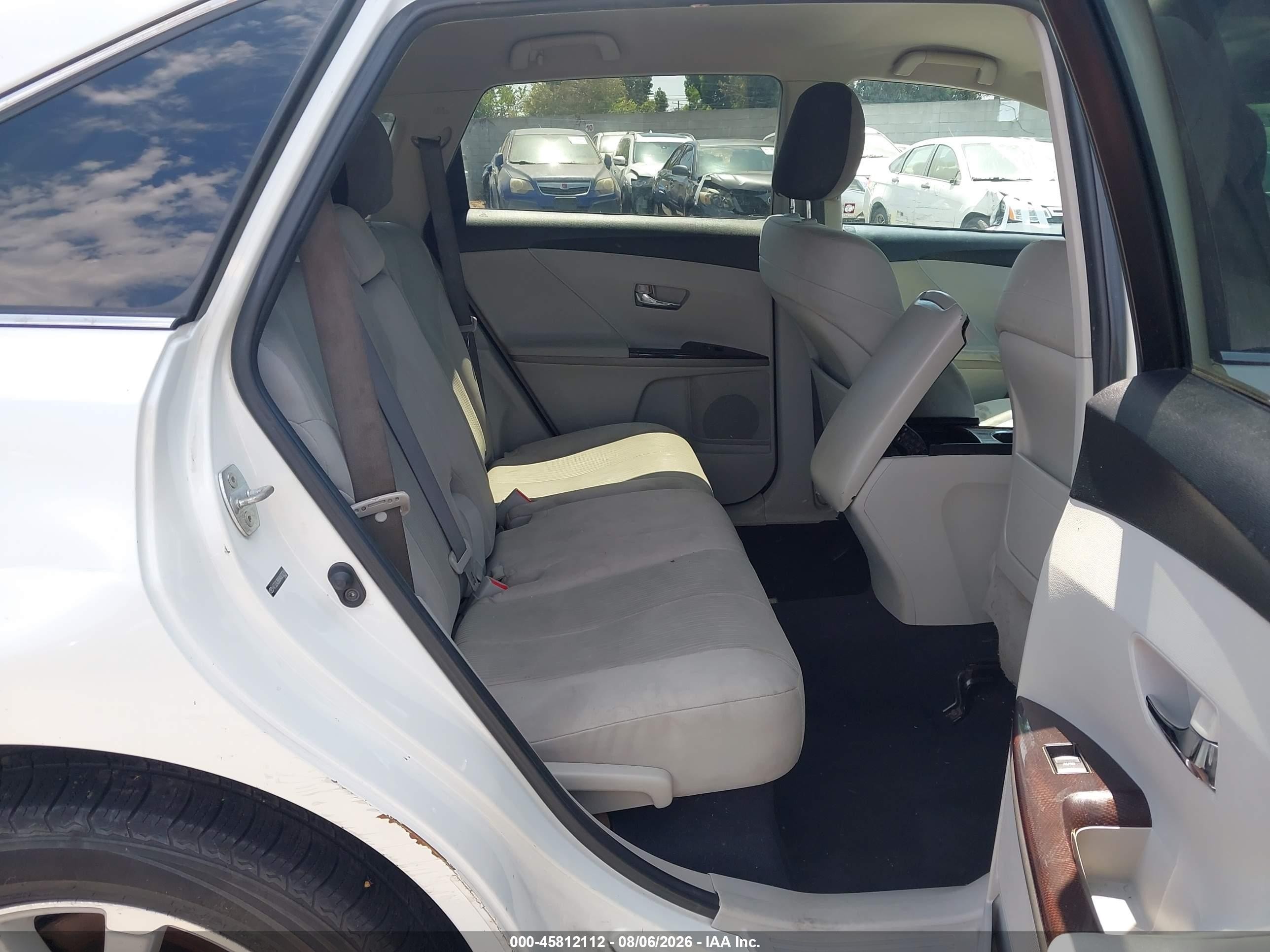 2010 Toyota Venza   White vin: 4T3ZA3BB8AU030249