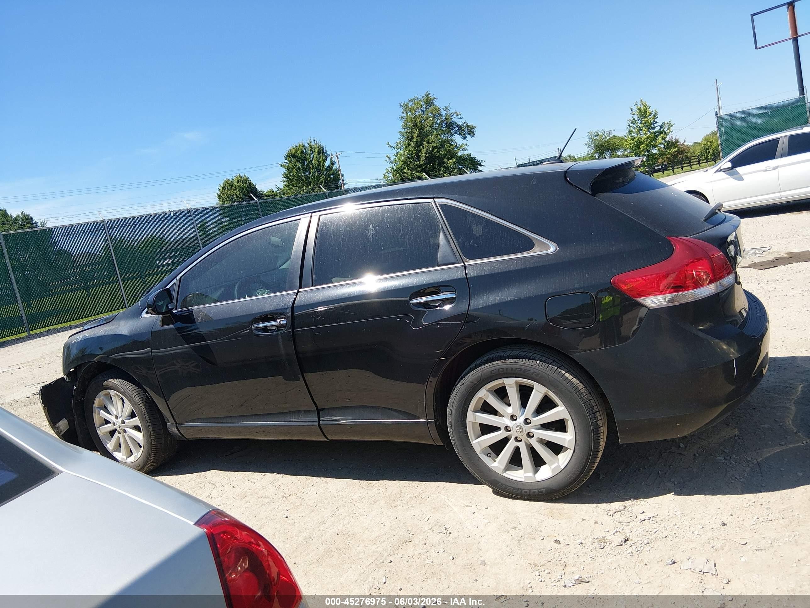 2011 Toyota Venza   Black vin: 4T3ZA3BB8BU045092