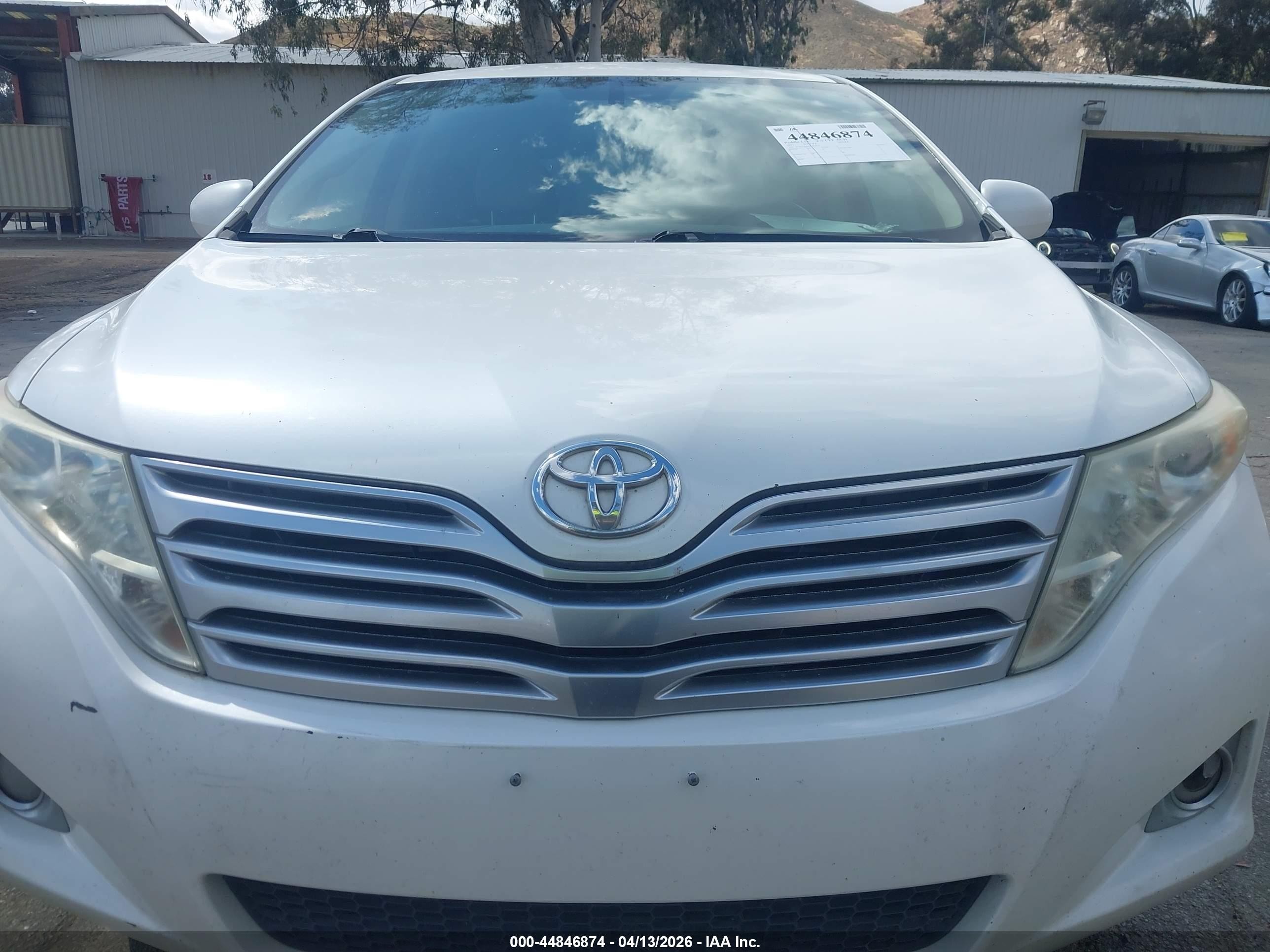 2011 Toyota Venza   White vin: 4T3ZA3BB8BU052074