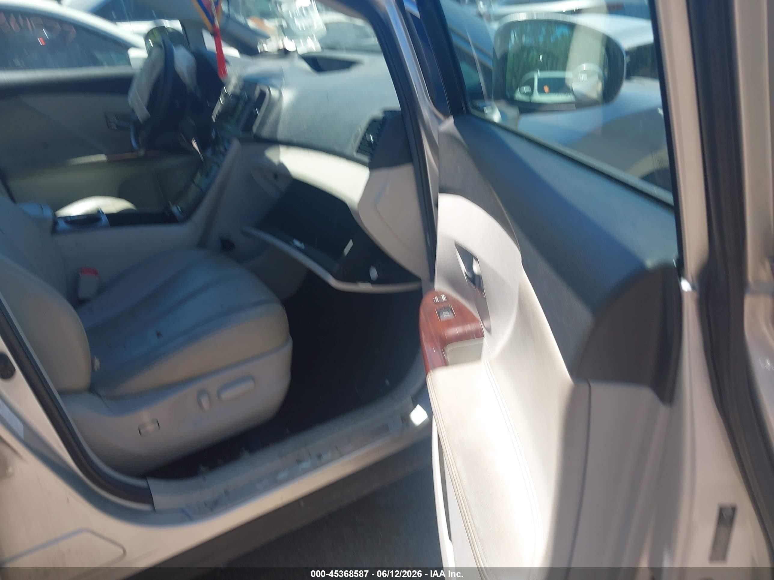 2012 Toyota Venza Xle Серебряный vin: 4T3ZA3BB8CU061956