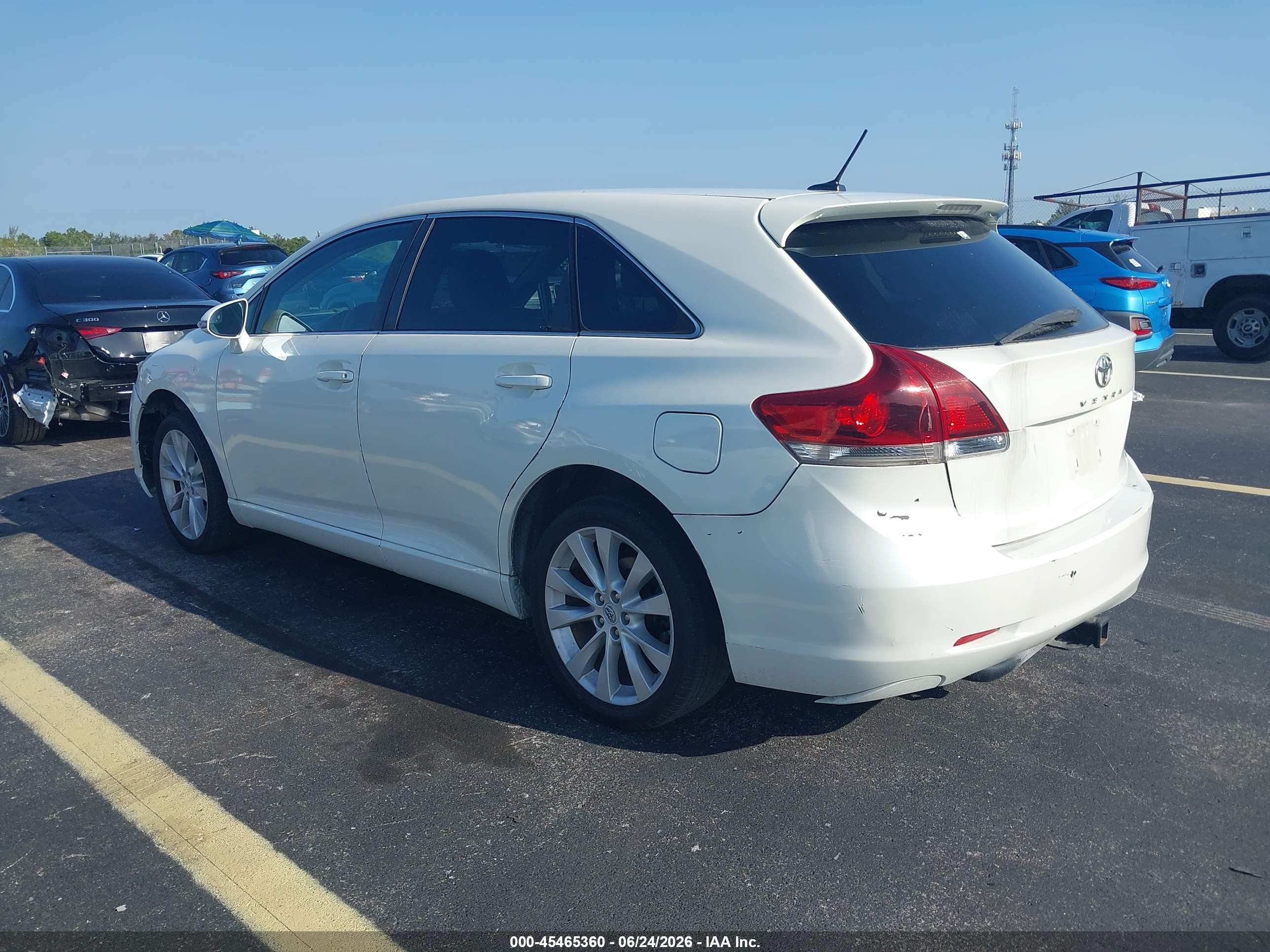 2013 Toyota Venza Le White vin: 4T3ZA3BB8DU065670