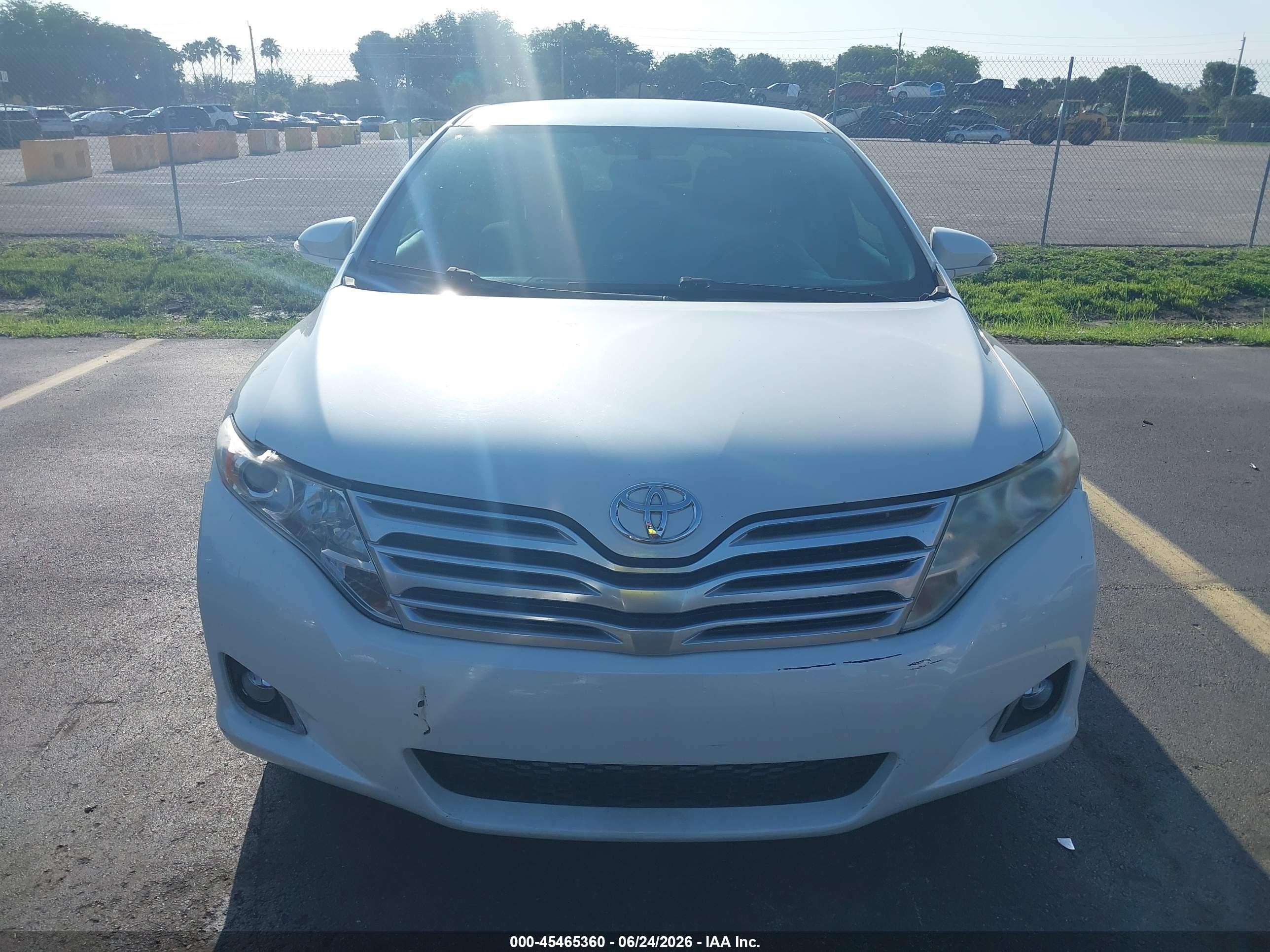 2013 Toyota Venza Le White vin: 4T3ZA3BB8DU065670