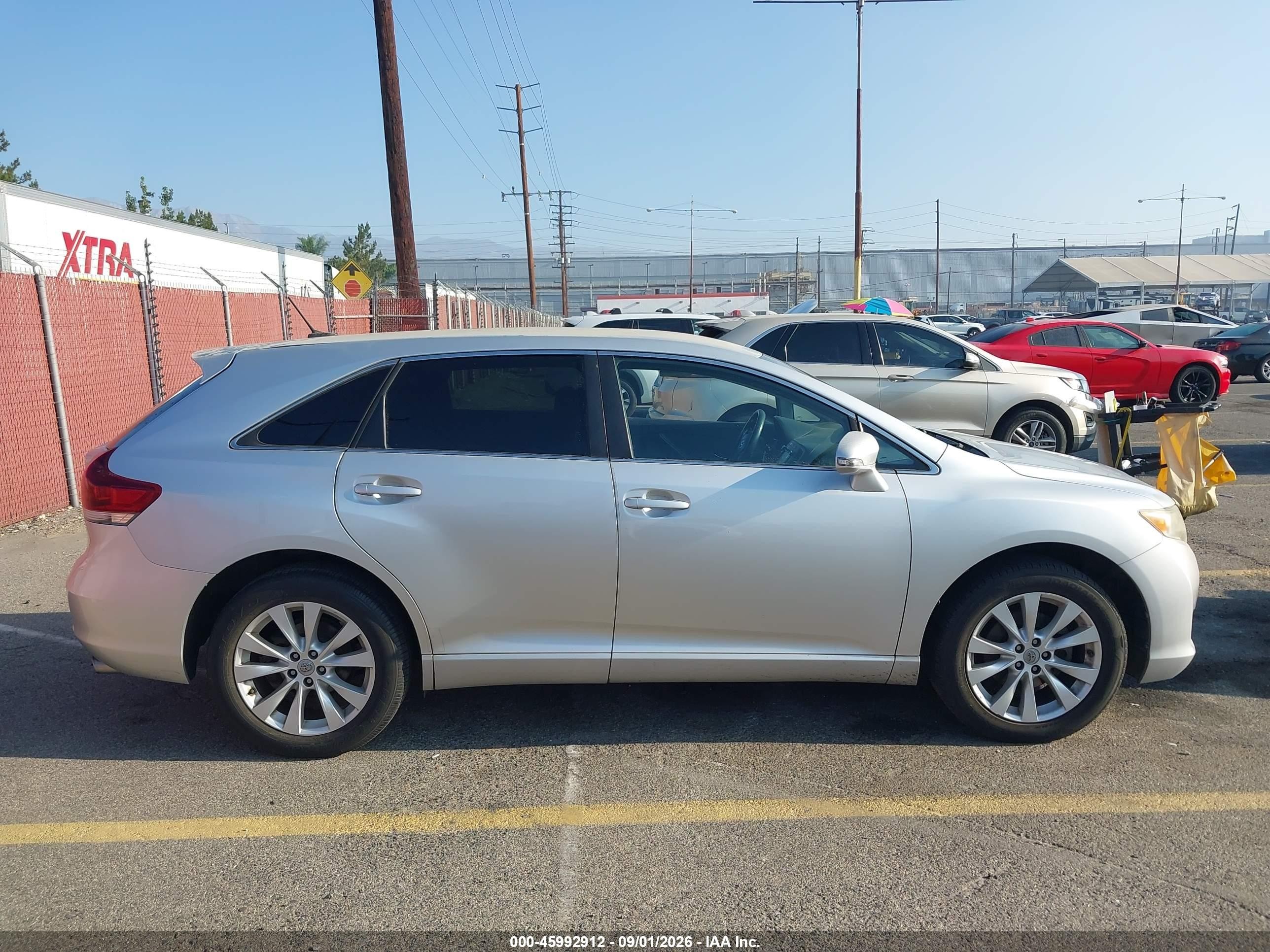 2013 Toyota Venza Le Silver vin: 4T3ZA3BB8DU069993