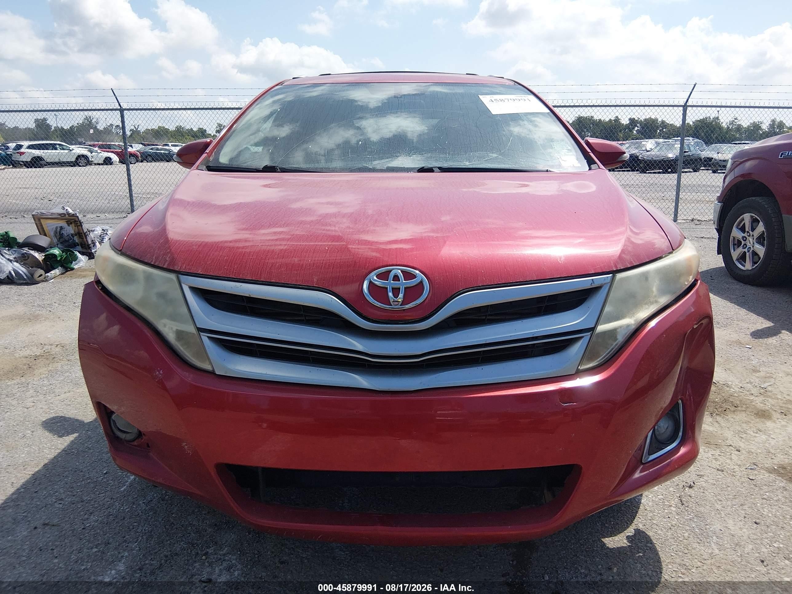 2013 Toyota Venza Le Red vin: 4T3ZA3BB8DU070139