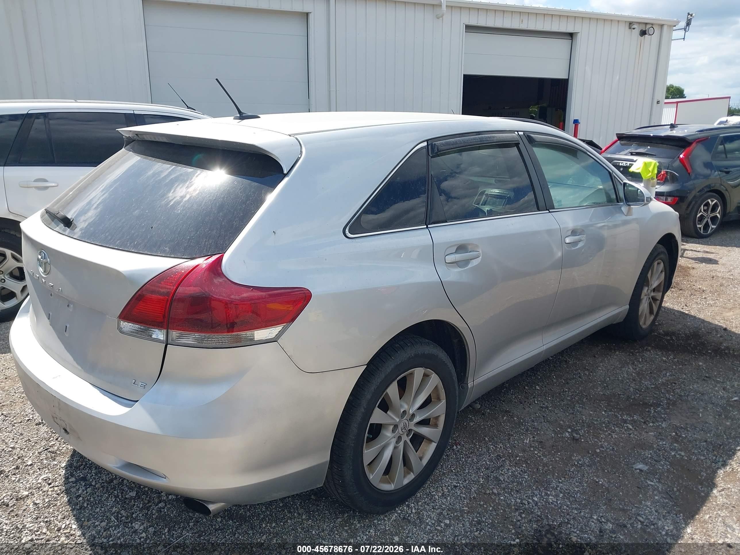 2013 Toyota Venza Le Серебряный vin: 4T3ZA3BB9DU074541