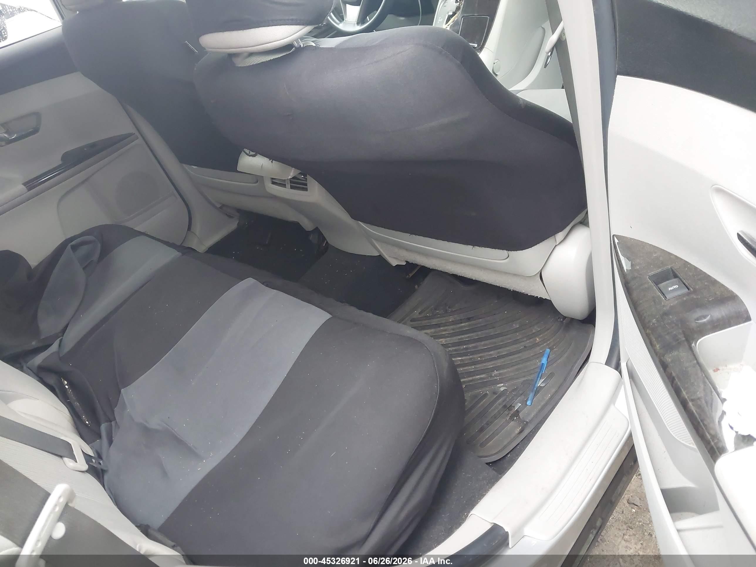 2013 Toyota Venza Le Silver vin: 4T3ZA3BB9DU074698
